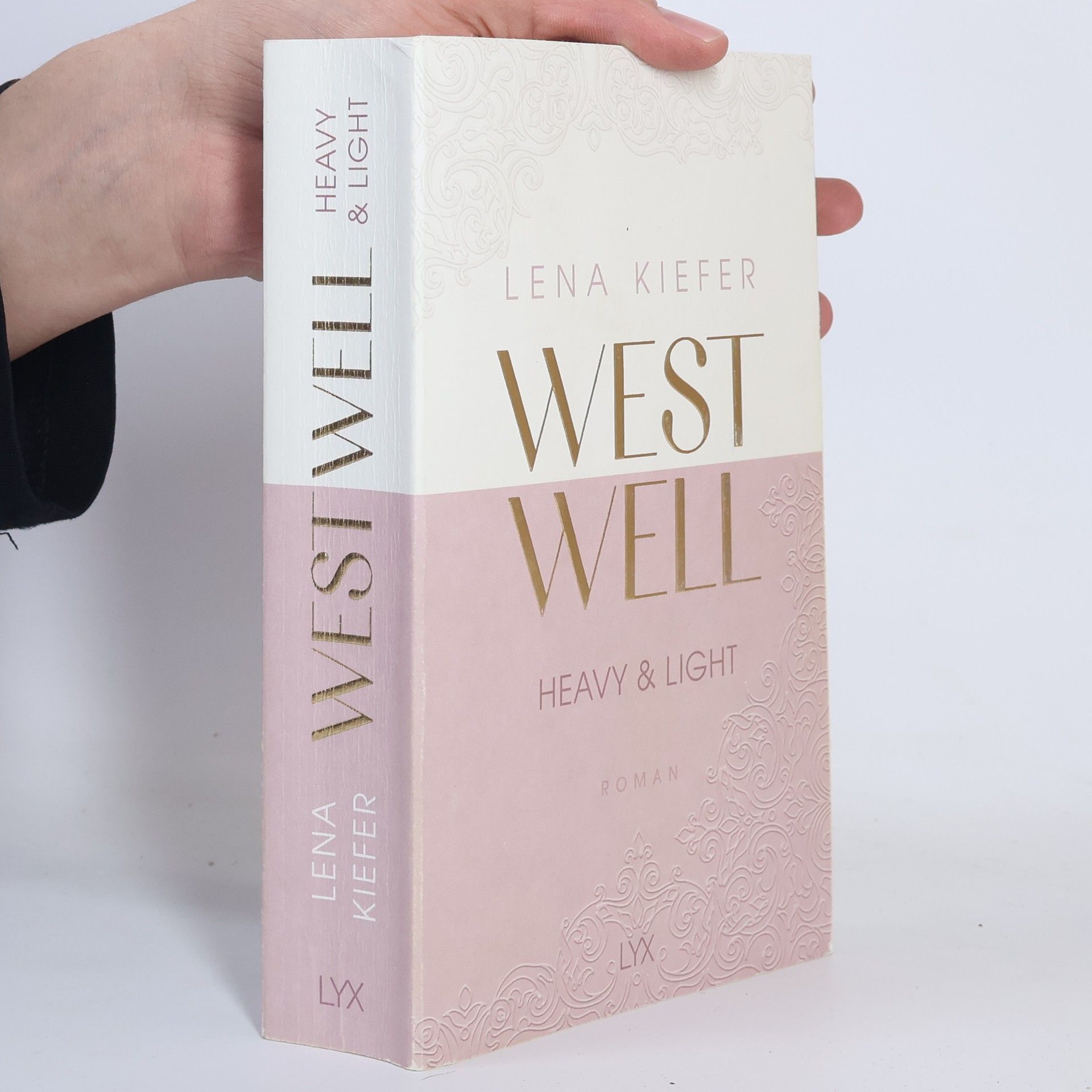 Lena Kiefer Westwell. Heavy & Light