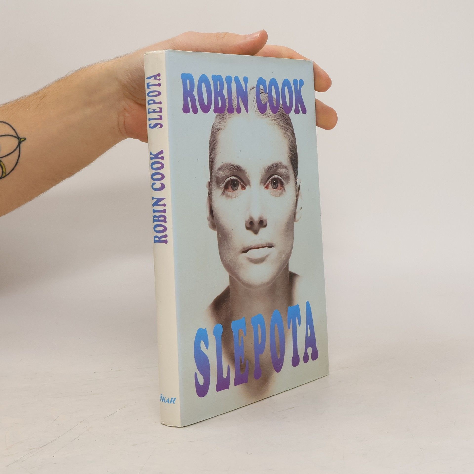 Robin Cook Slepota