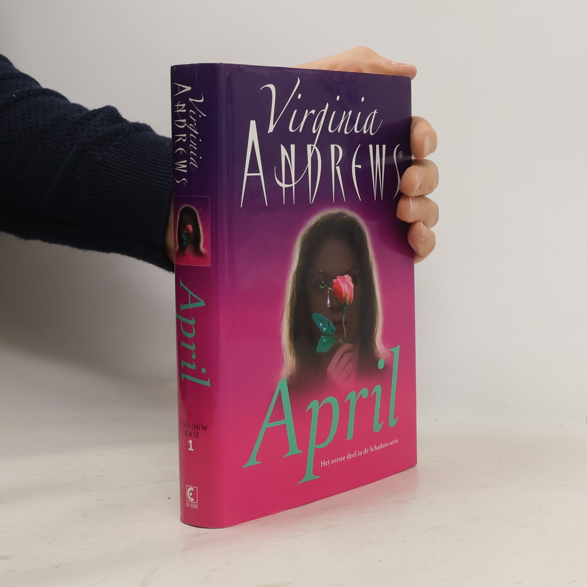 Virginia C. Andrewsová April