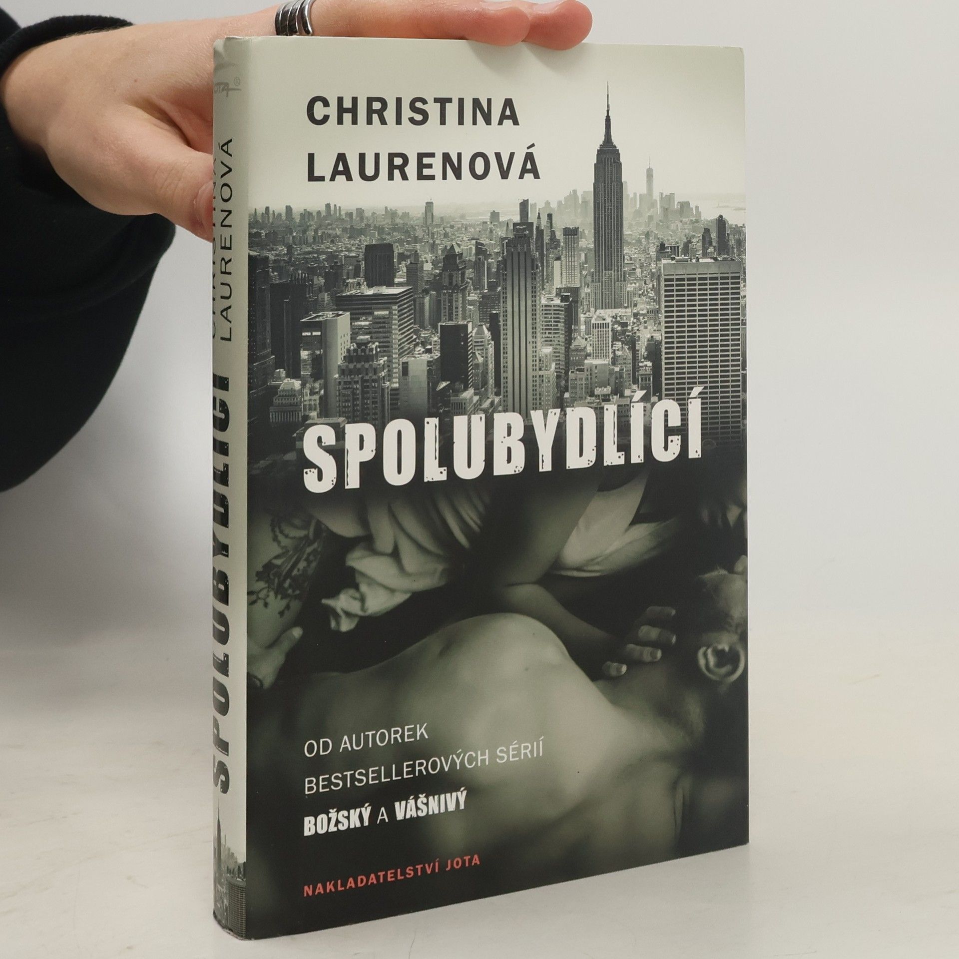 Christina Lauren Spolubydlící