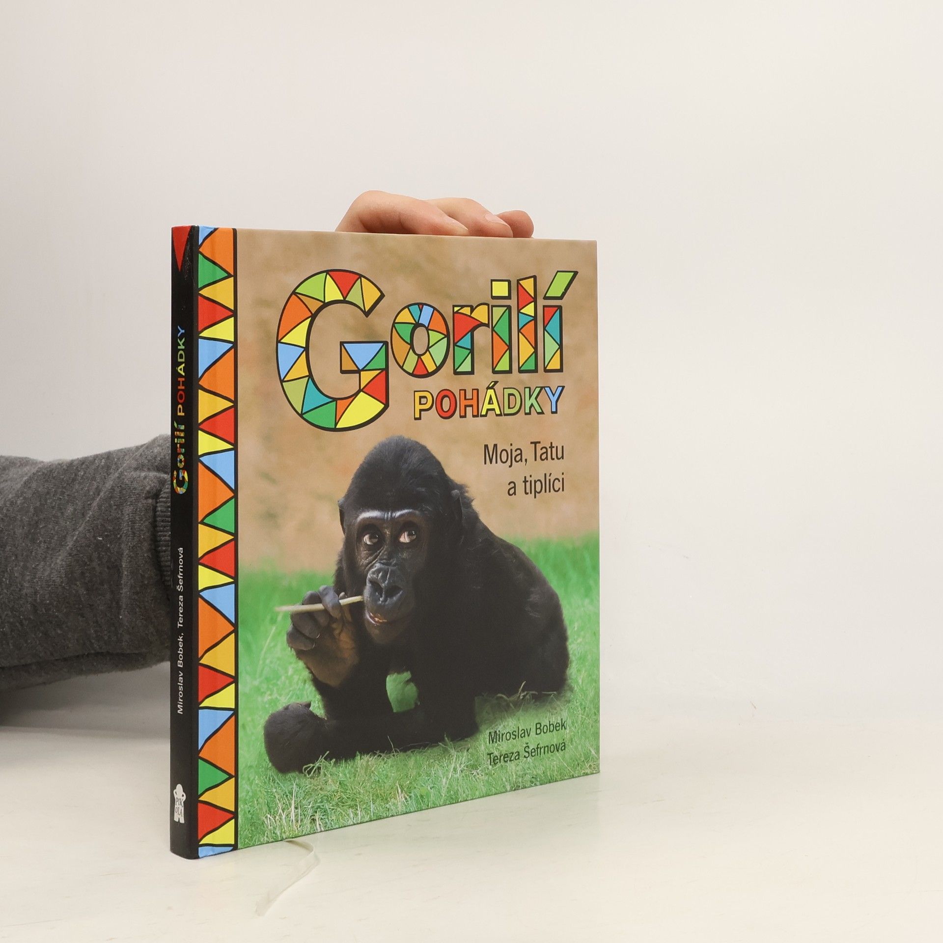 Miroslav Bobek Gorilí pohádky : Moja, Tatu a tiplíci