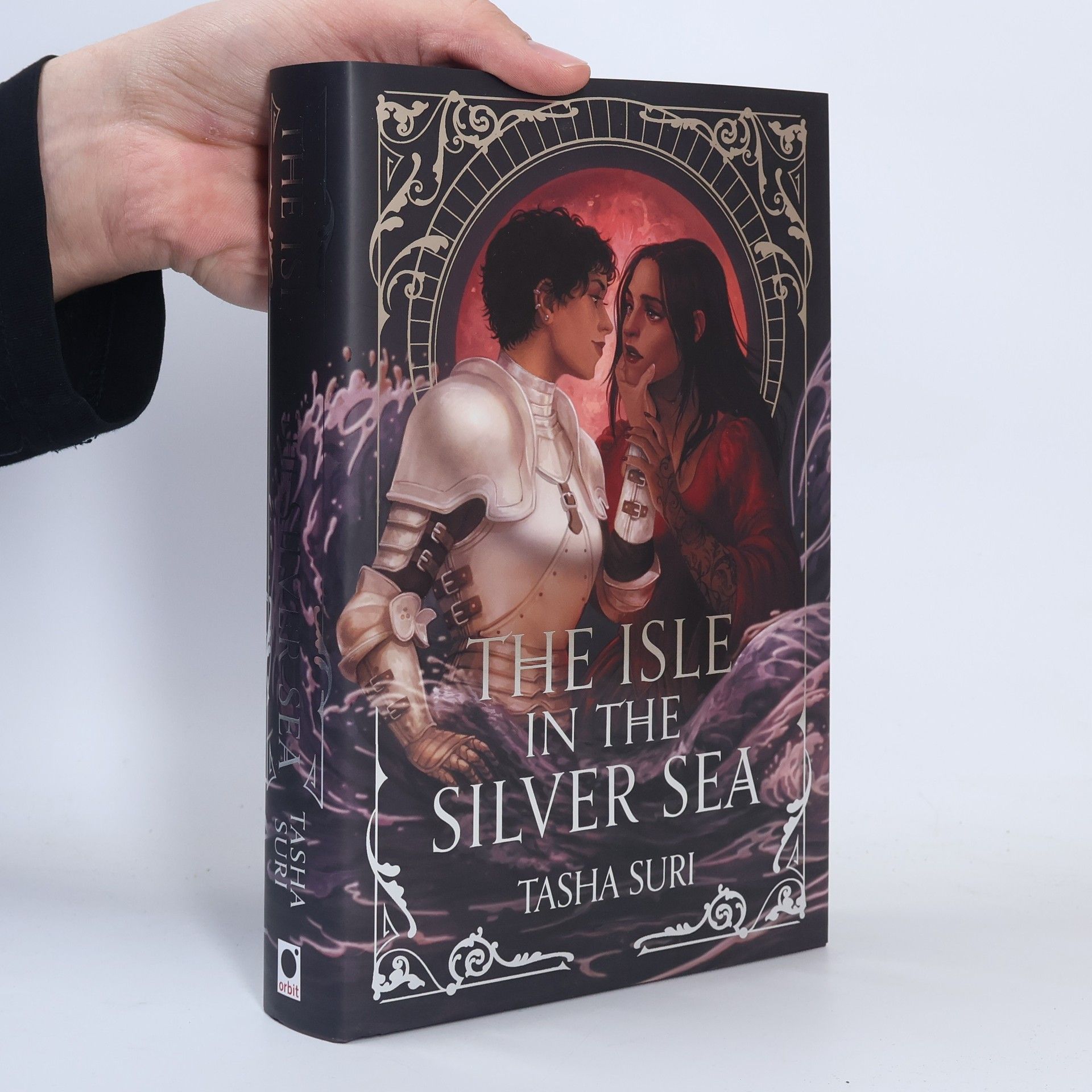 Tasha Suri The Isle in the Silver Sea