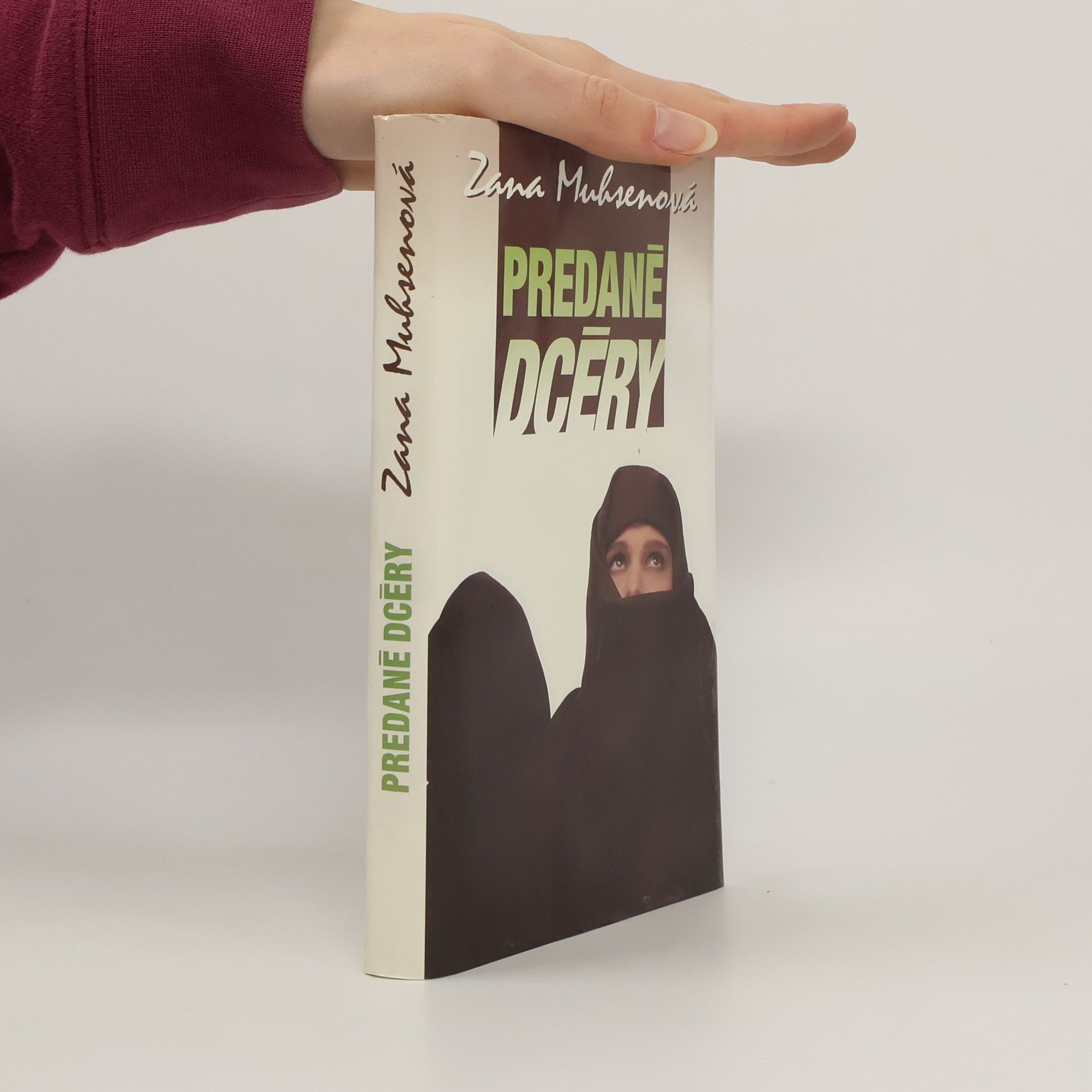 Zana Muhsen Predané dcéry