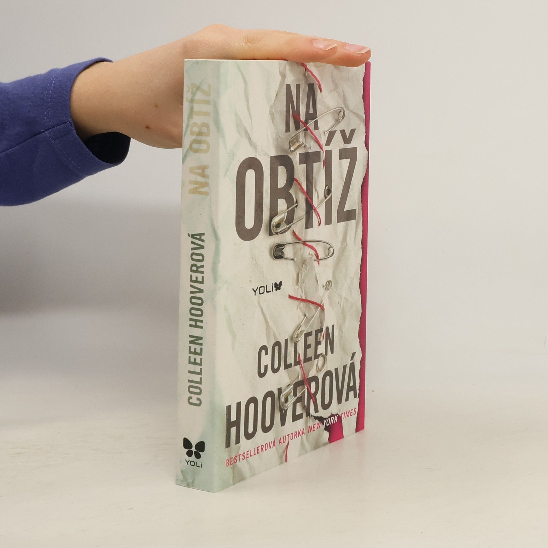 Colleen Hoover Na obtíž