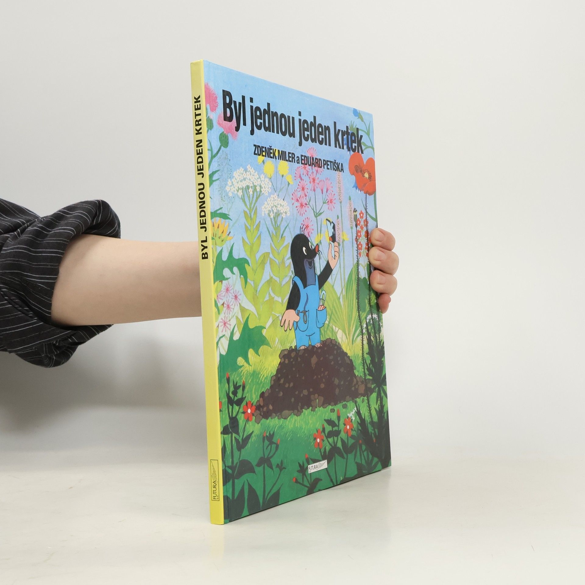 Eduard Petiška Byl jednou jeden krtek