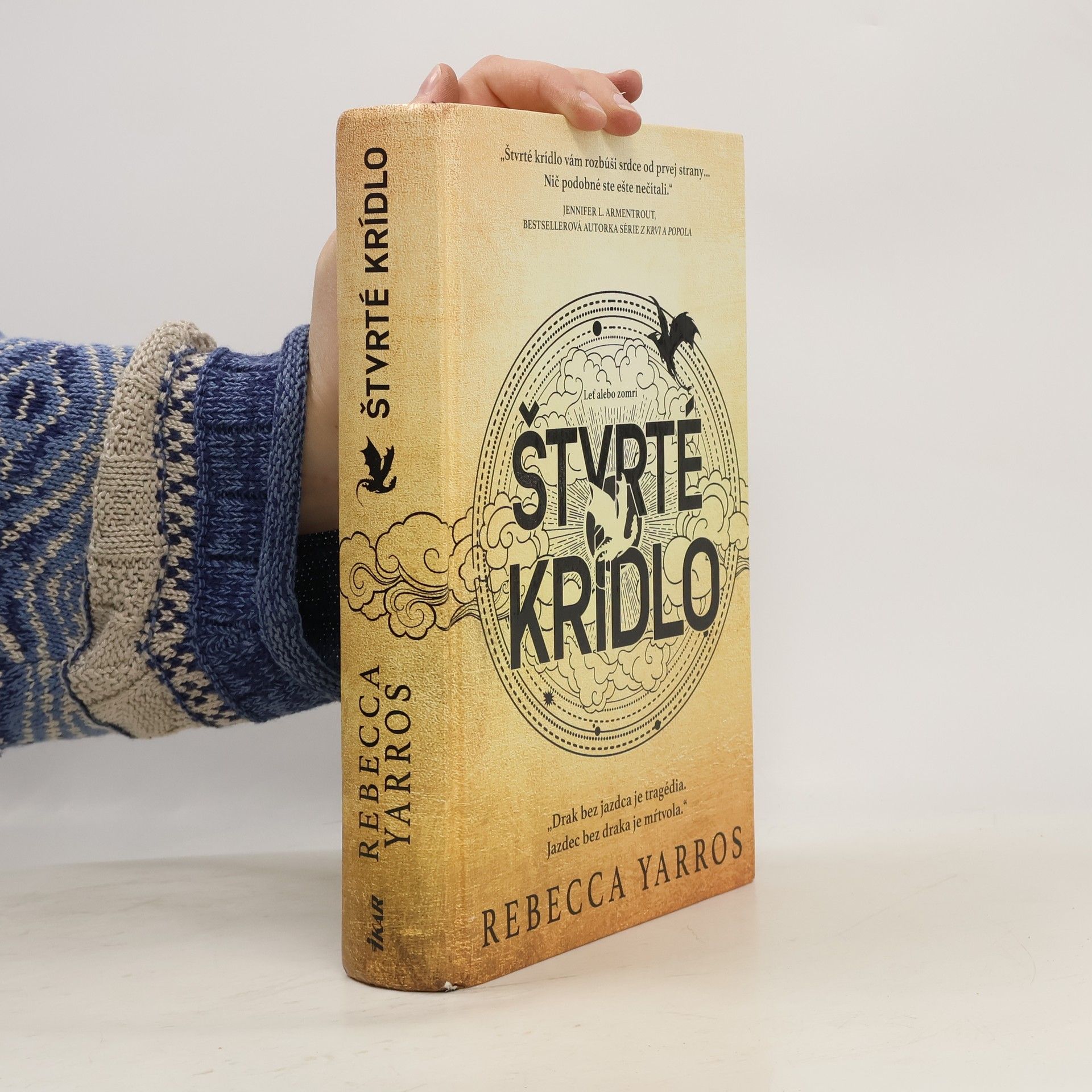 Rebecca Yarros Štvrté krídlo