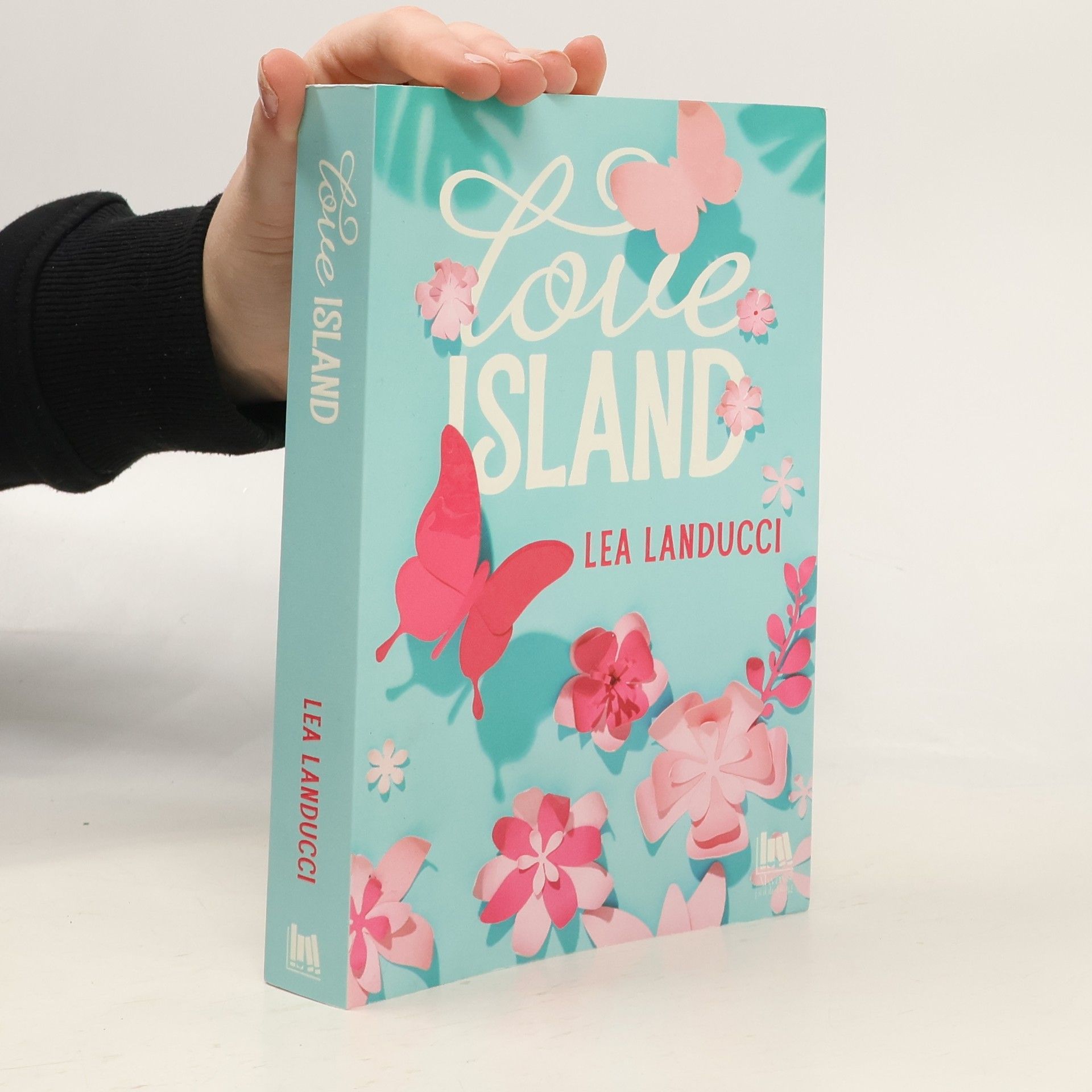 Lea Landucci Always Romance: Love Island