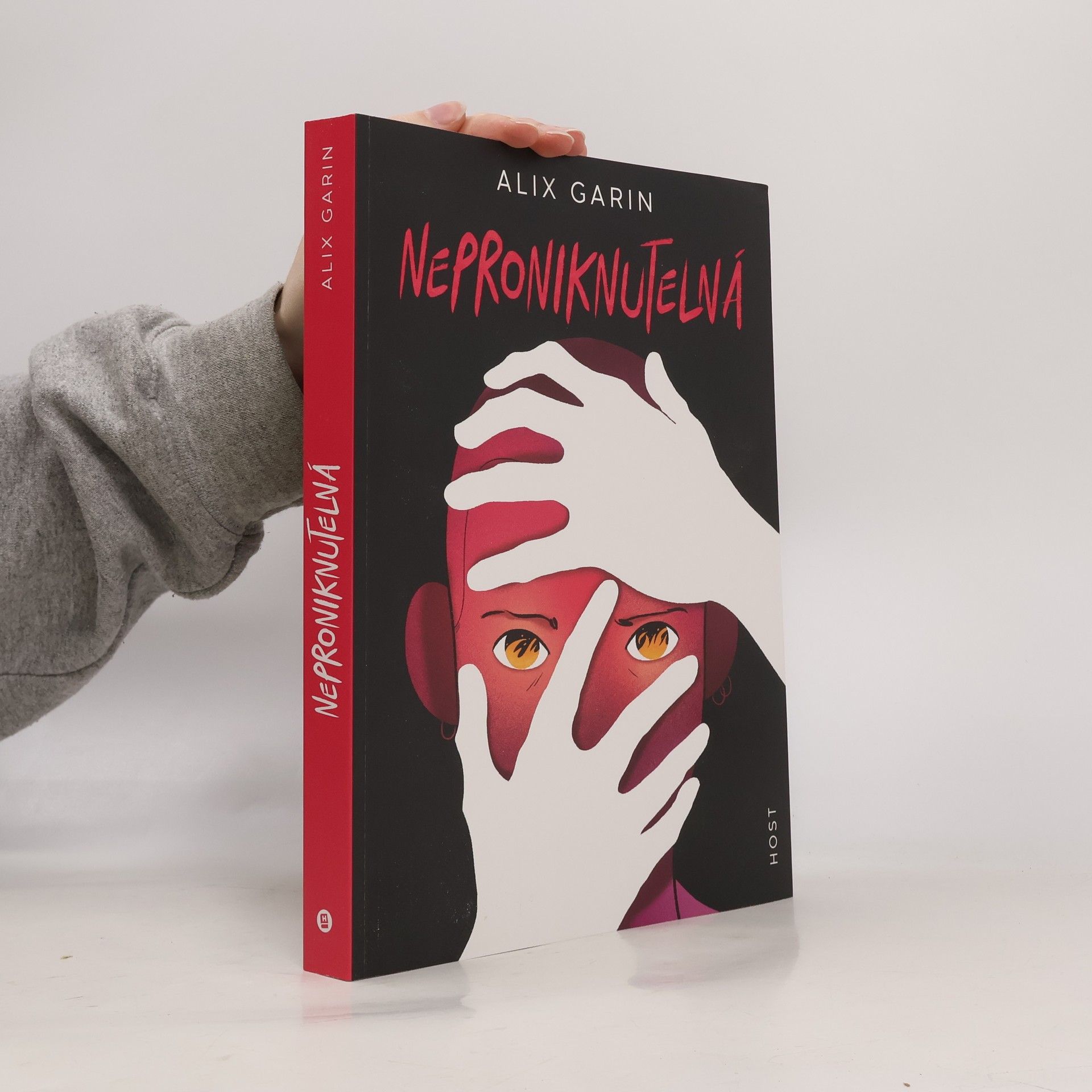 Alix Garin Neproniknutelná