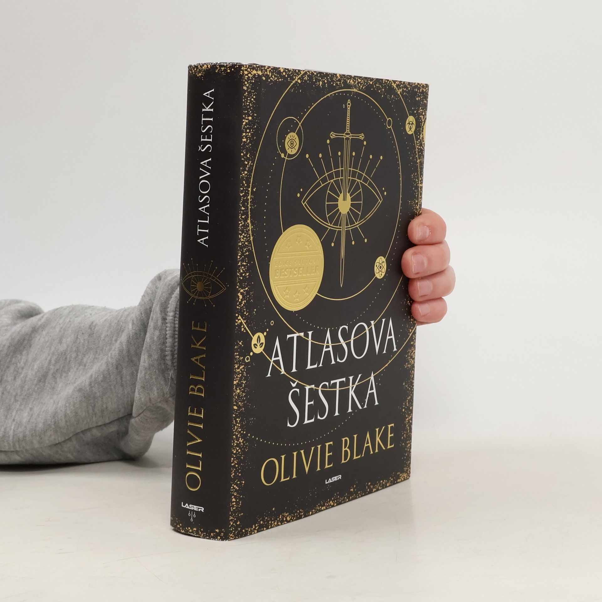 Olivie Blake Atlasova šestka