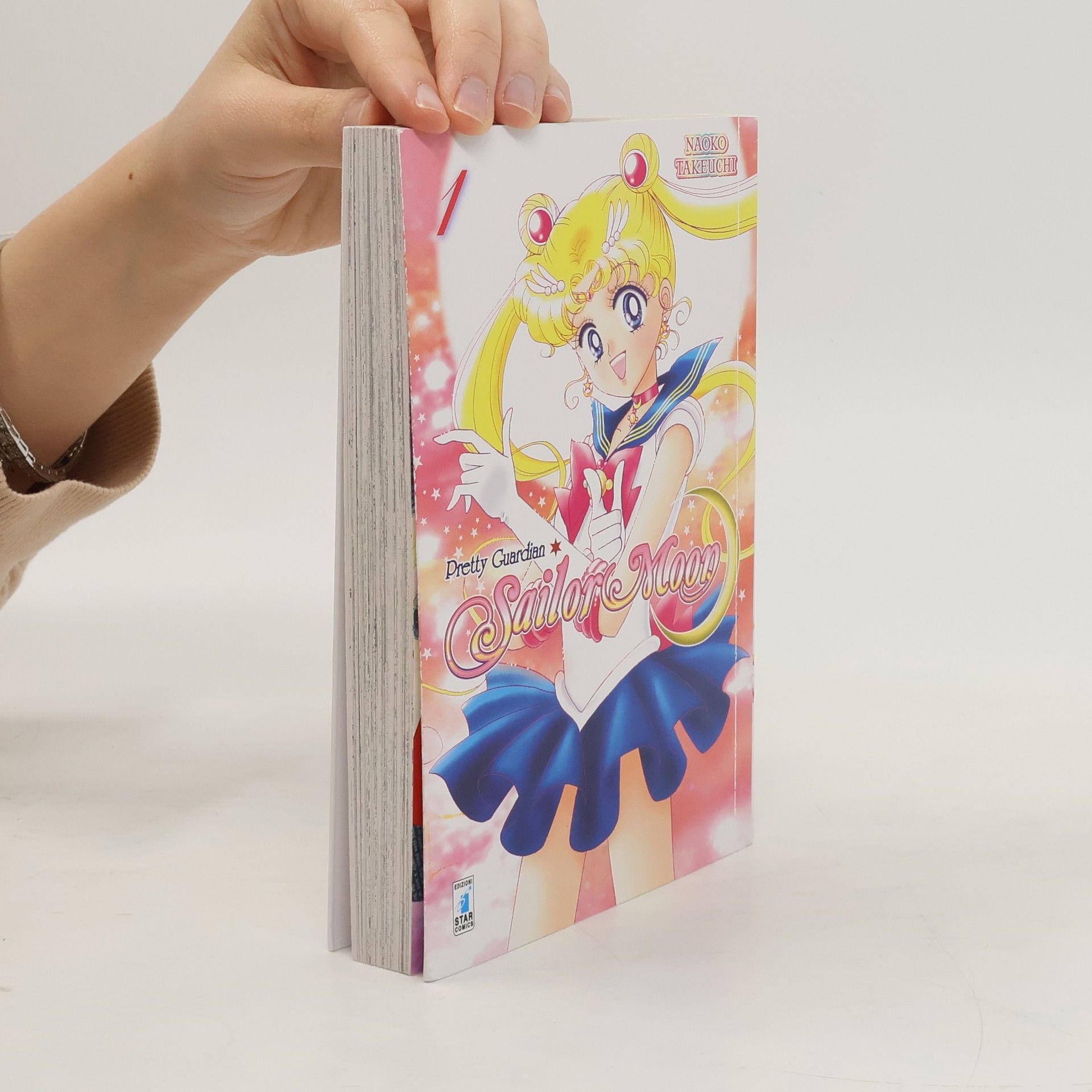 Naoko Takeuchi Pretty Guardian Sailor Moon New Edition