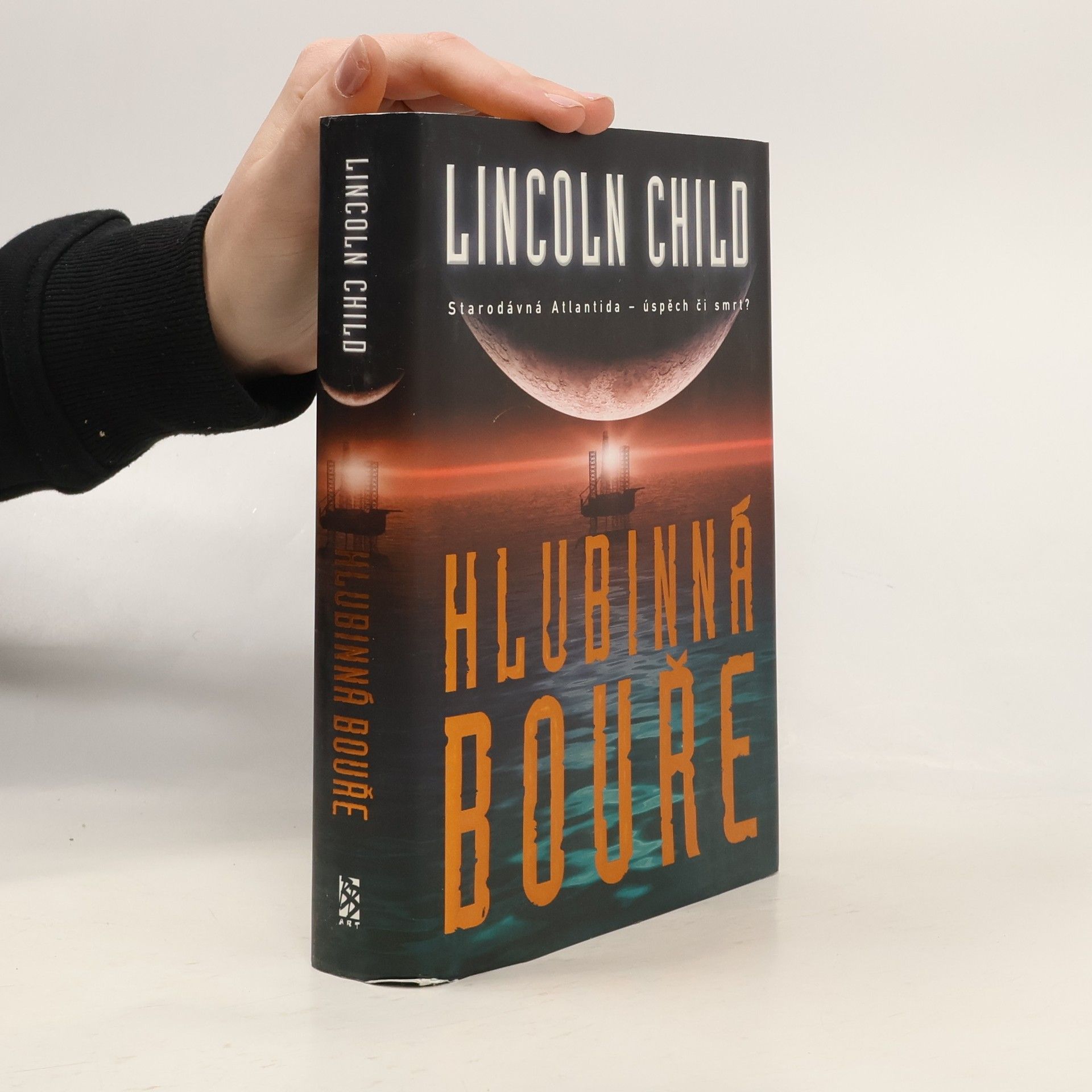 Lincoln Child Hlubinná bouře