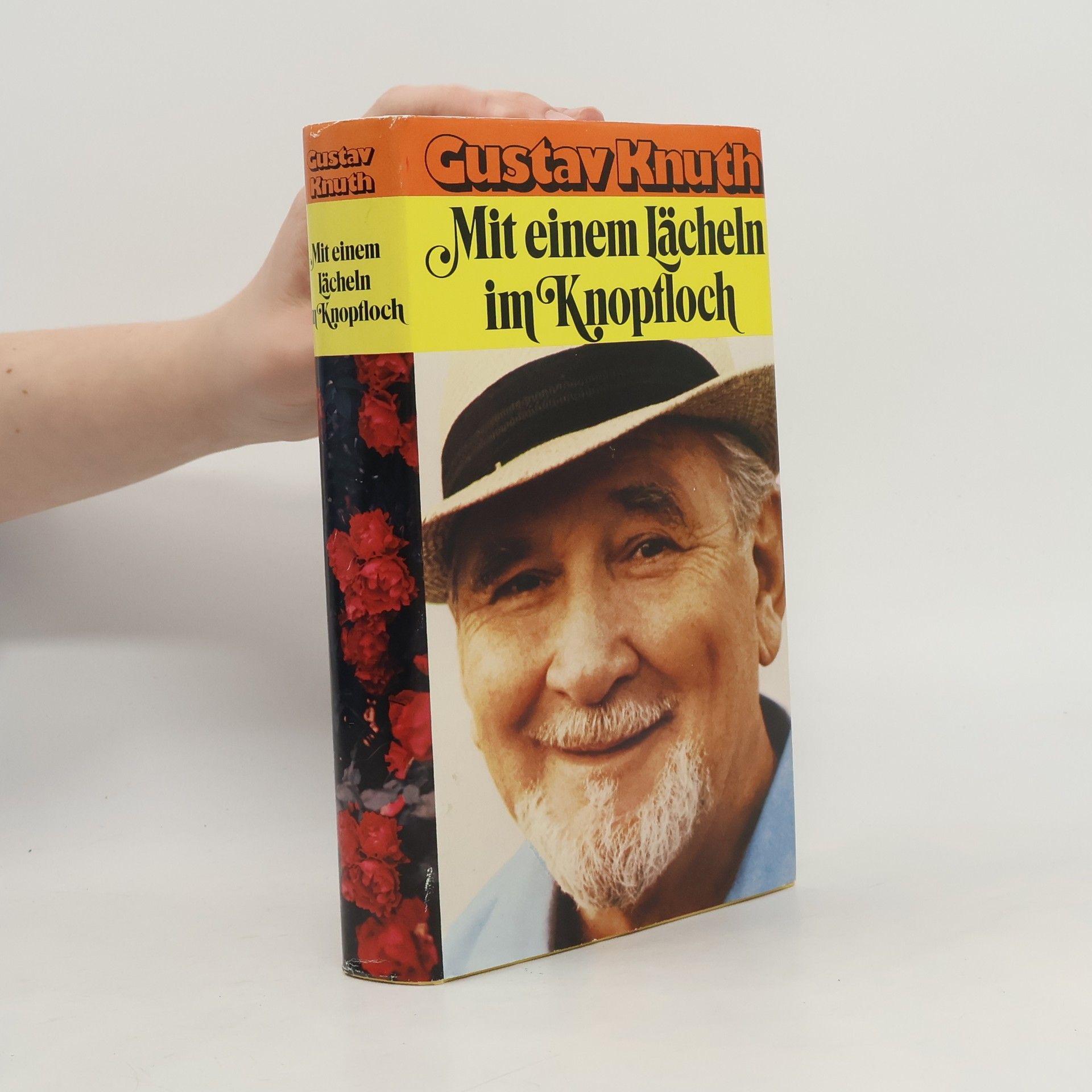 Mit einem Lächeln im Knopfloch