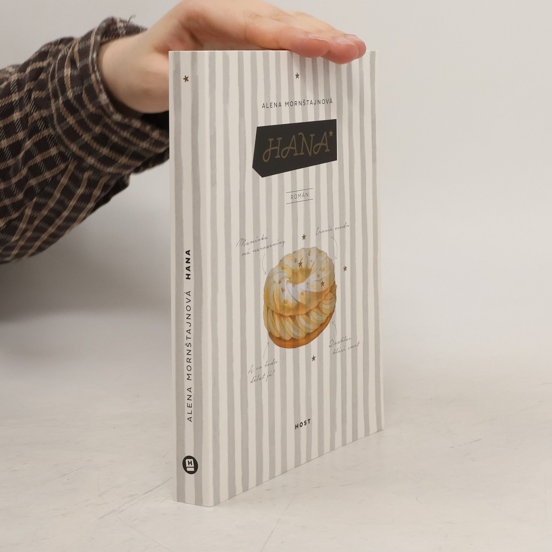 Alena Mornštajnová Hana