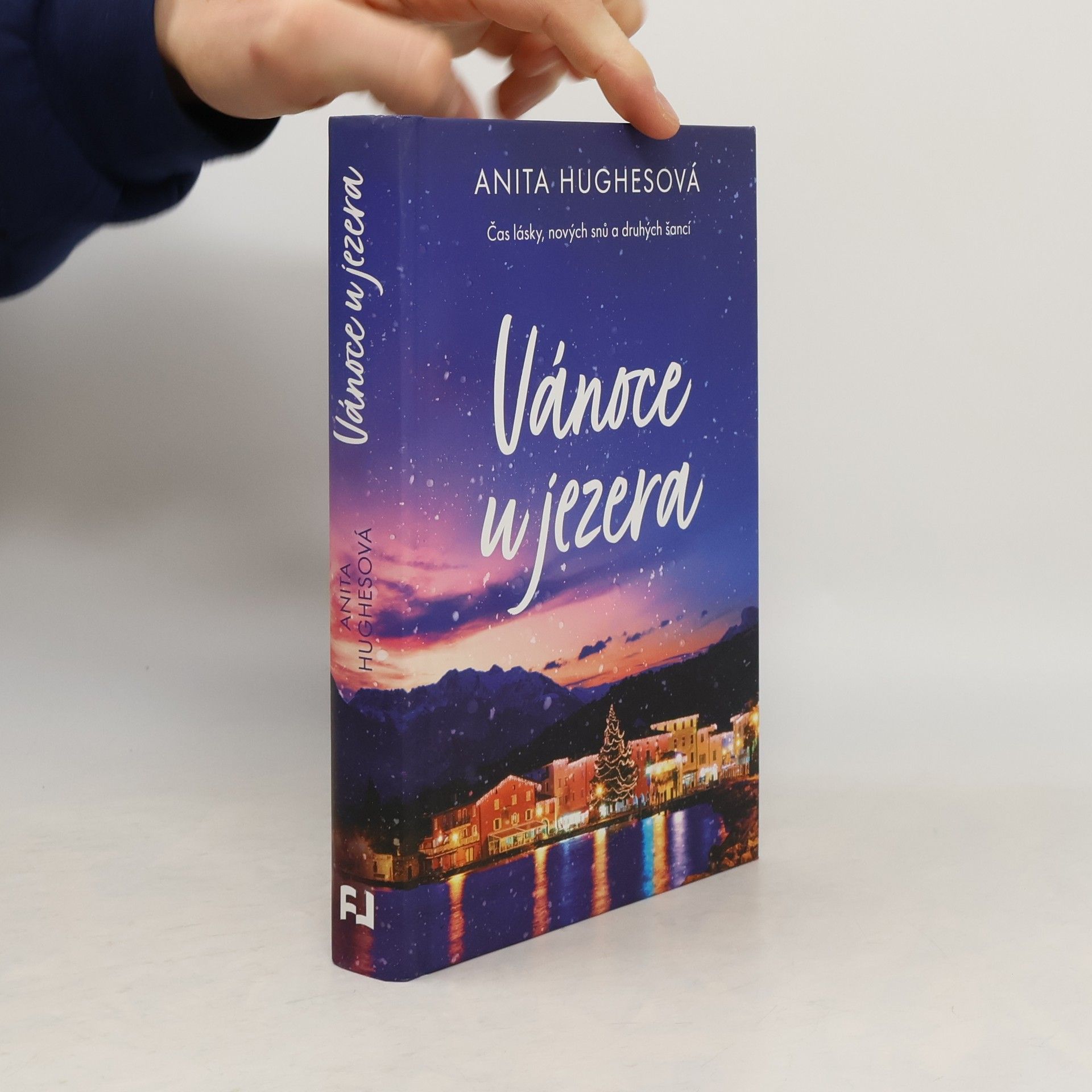 Hughes Anita Vánoce u jezera