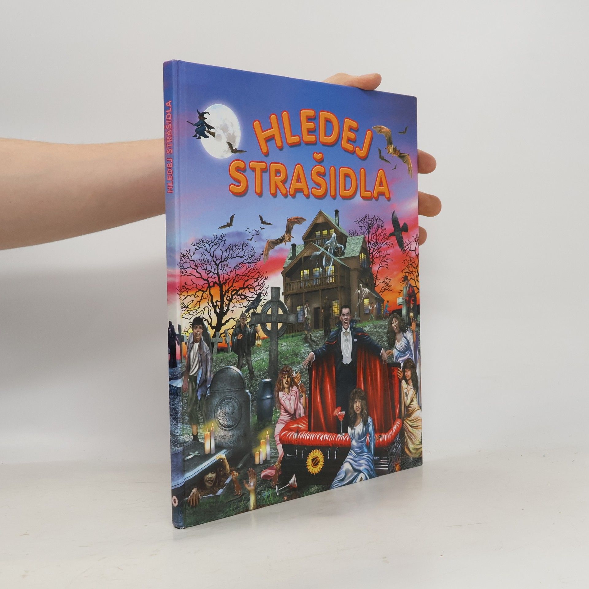 Francisca Valiente Hledej strašidla