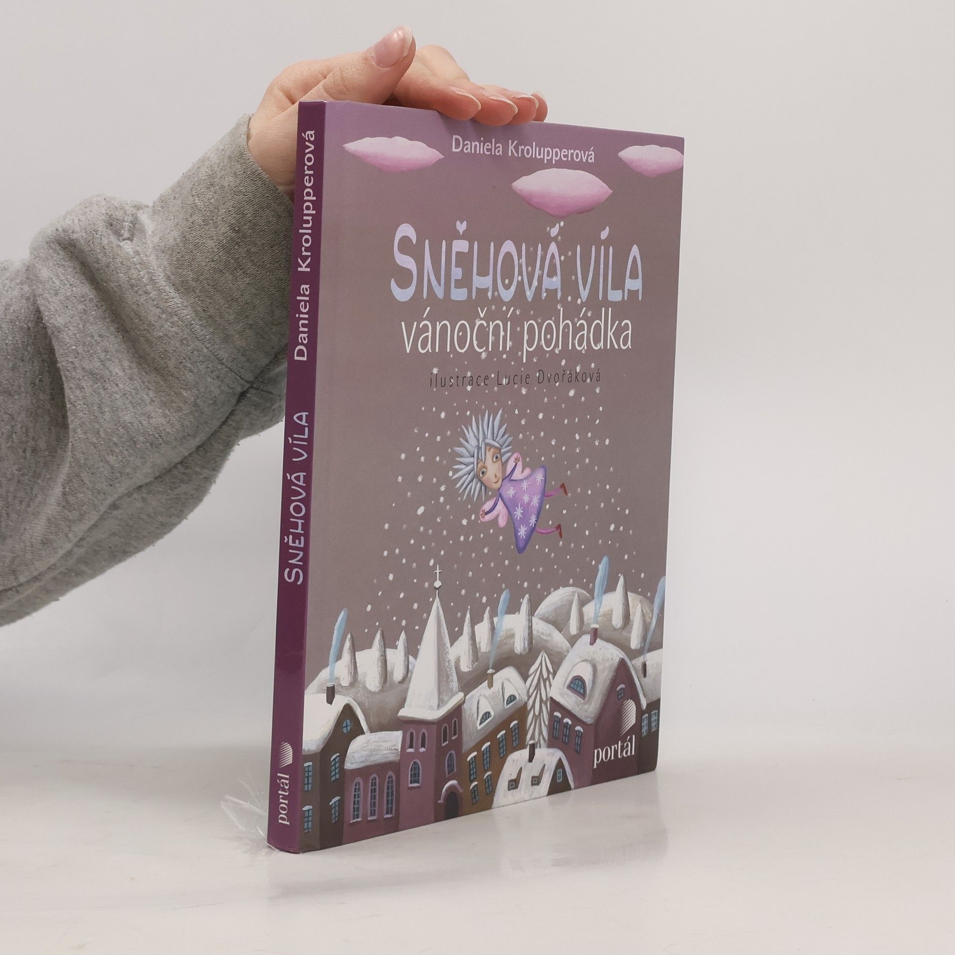 Sněhová víla. Vánoční pohádka