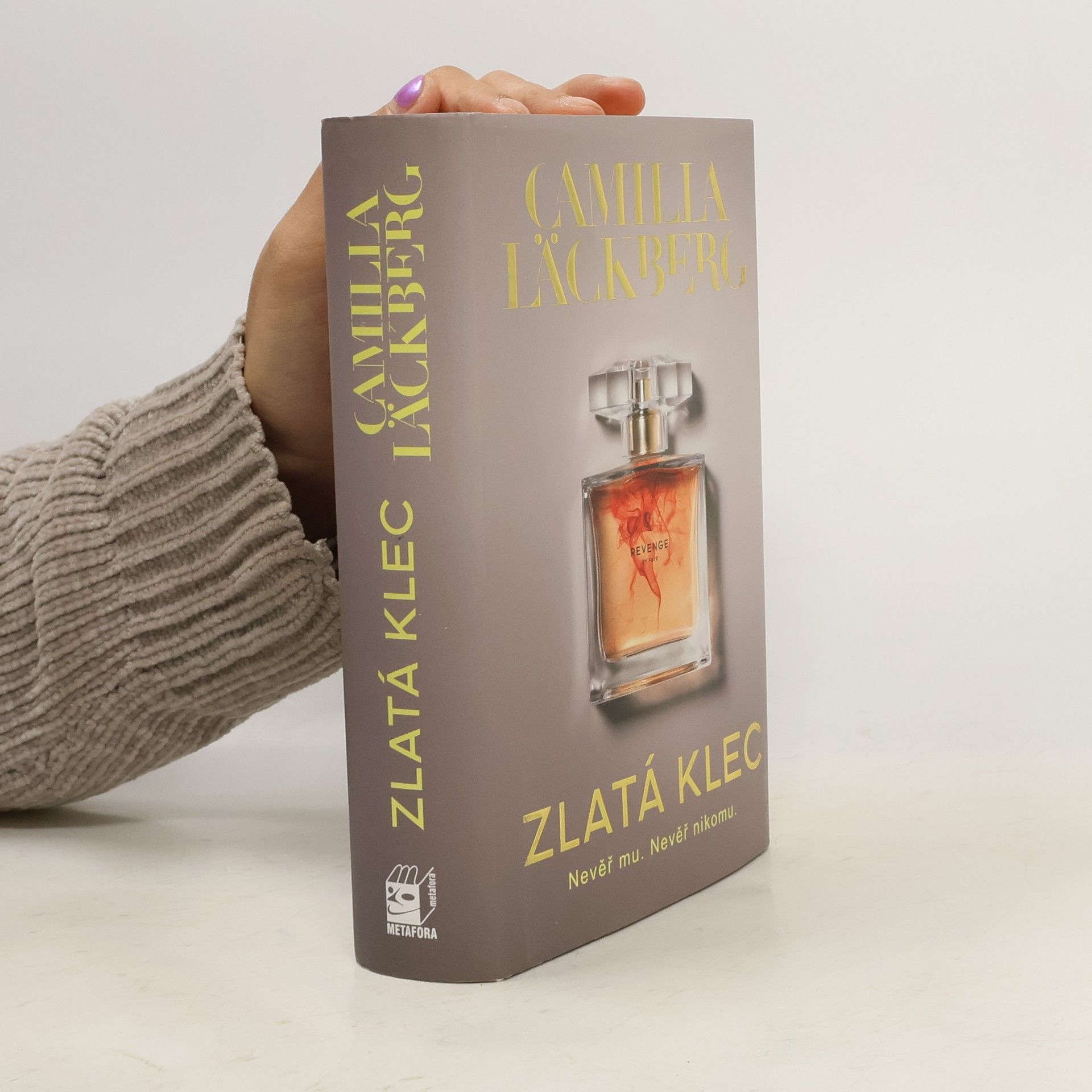 Camilla Läckberg Zlatá klec