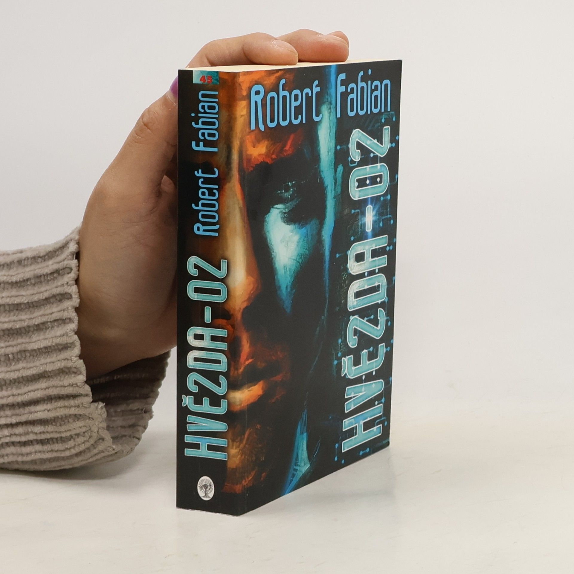 Robert Fabian Hvězda-02