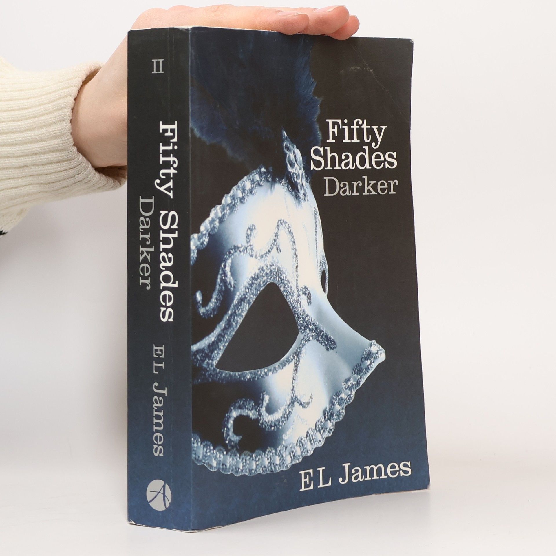 E. L. James Fifty Shades Darker
