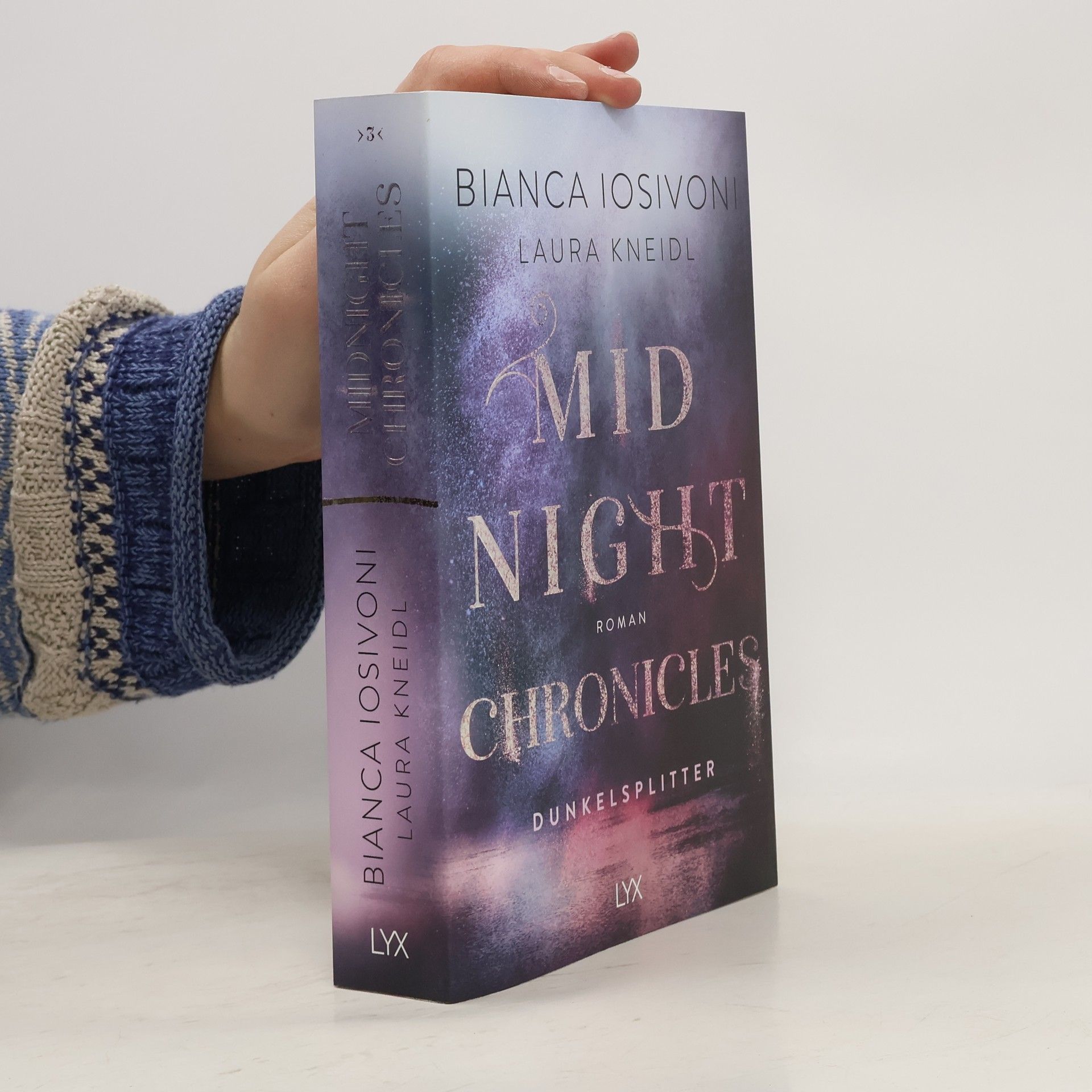 Laura Kneidl Midnight Chronicles