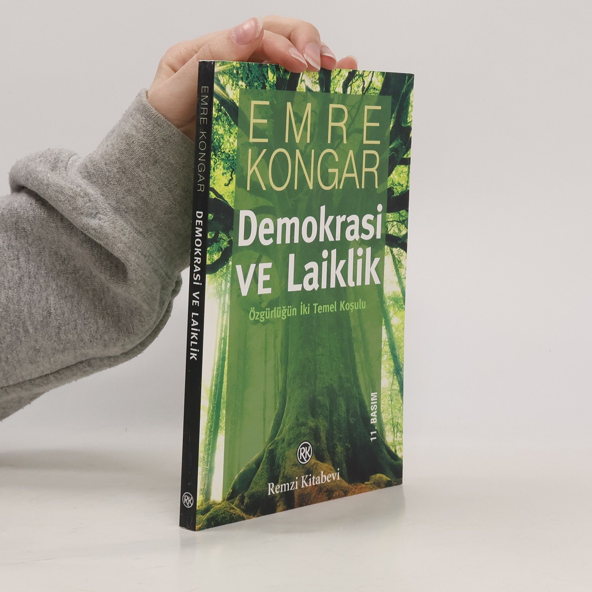 Emre Kongar Demokrasi ve Laiklik