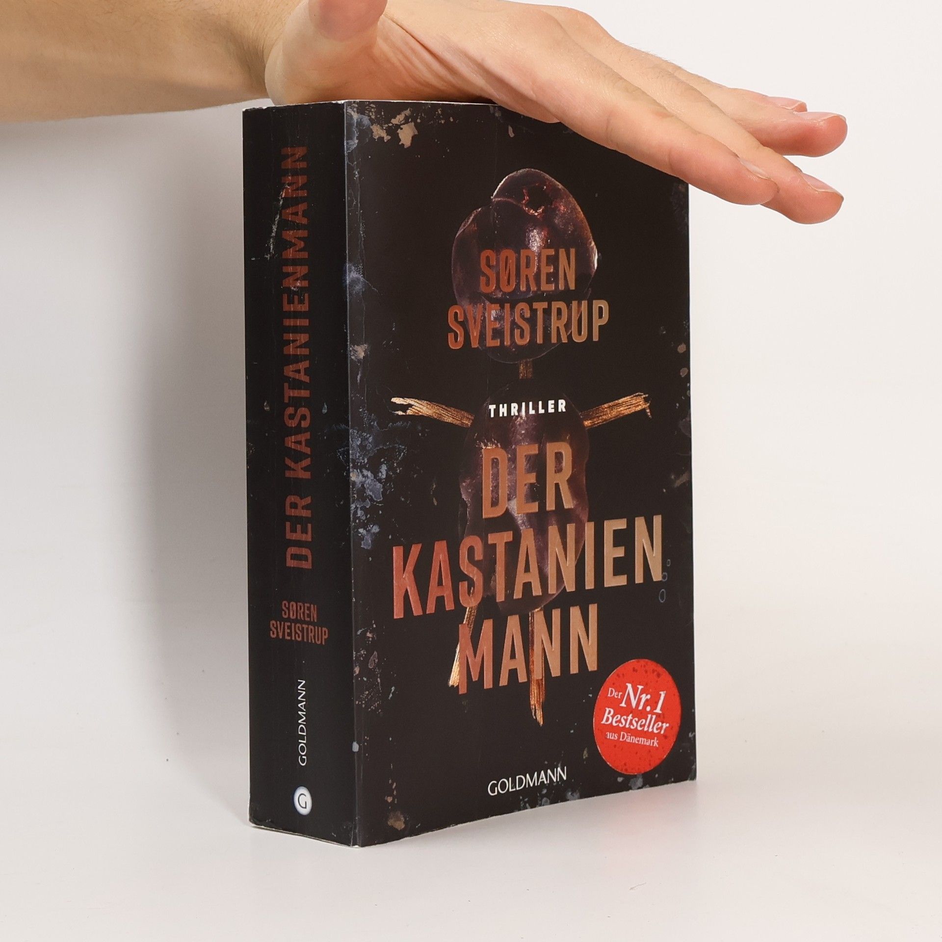 Søren Sveistrup Der Kastanienmann