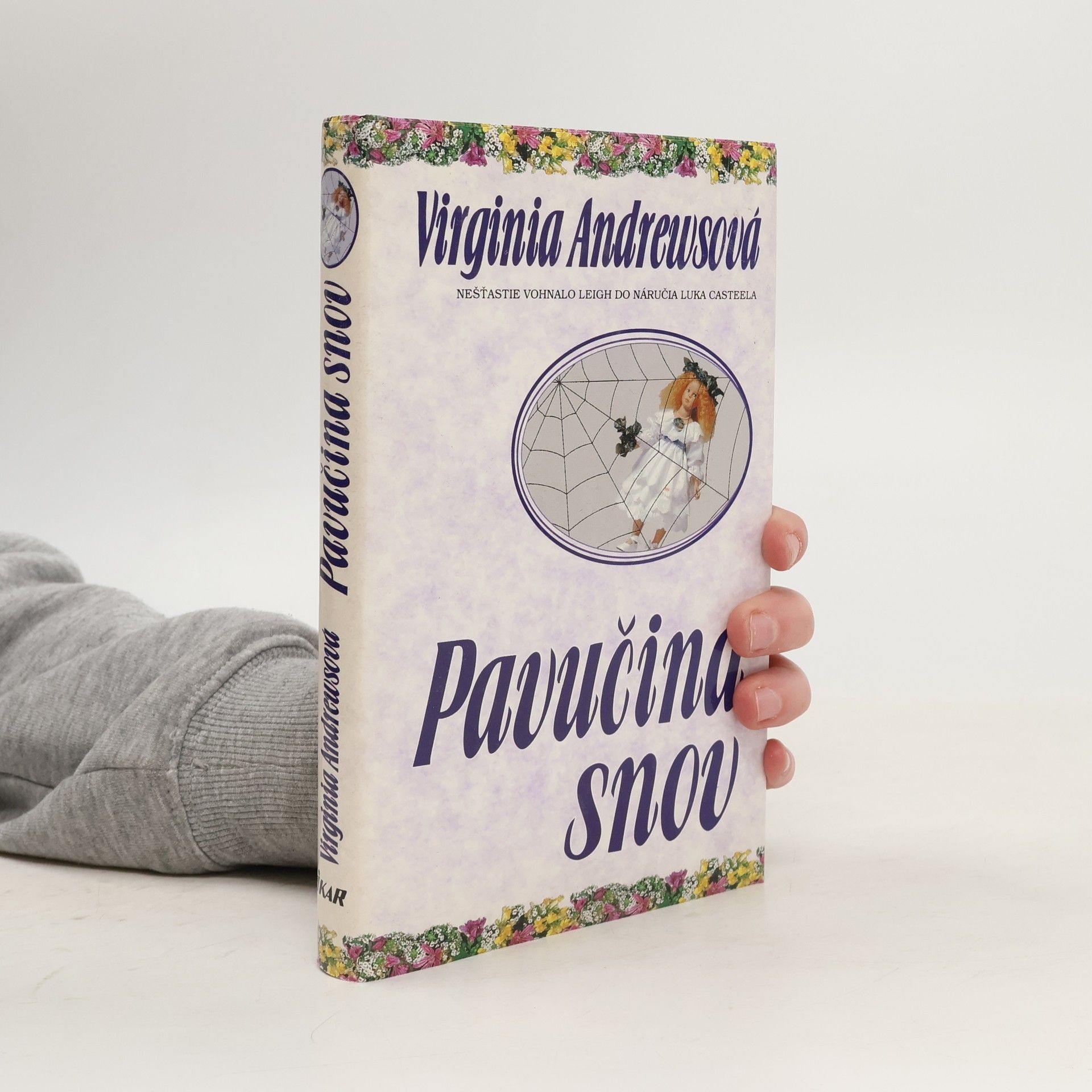 V. C. Andrews Pavučina snov