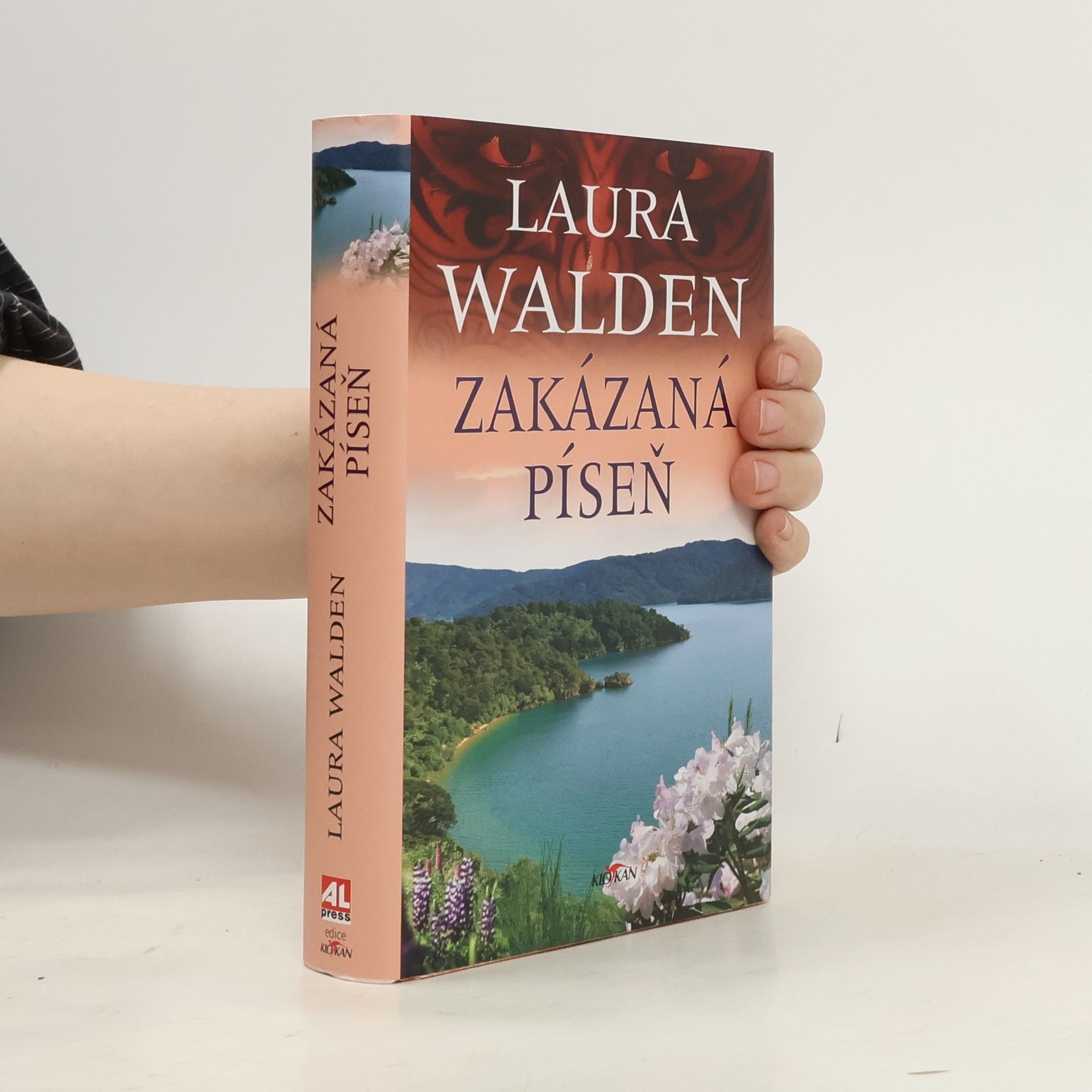 Laura Walden Zakázaná píseň