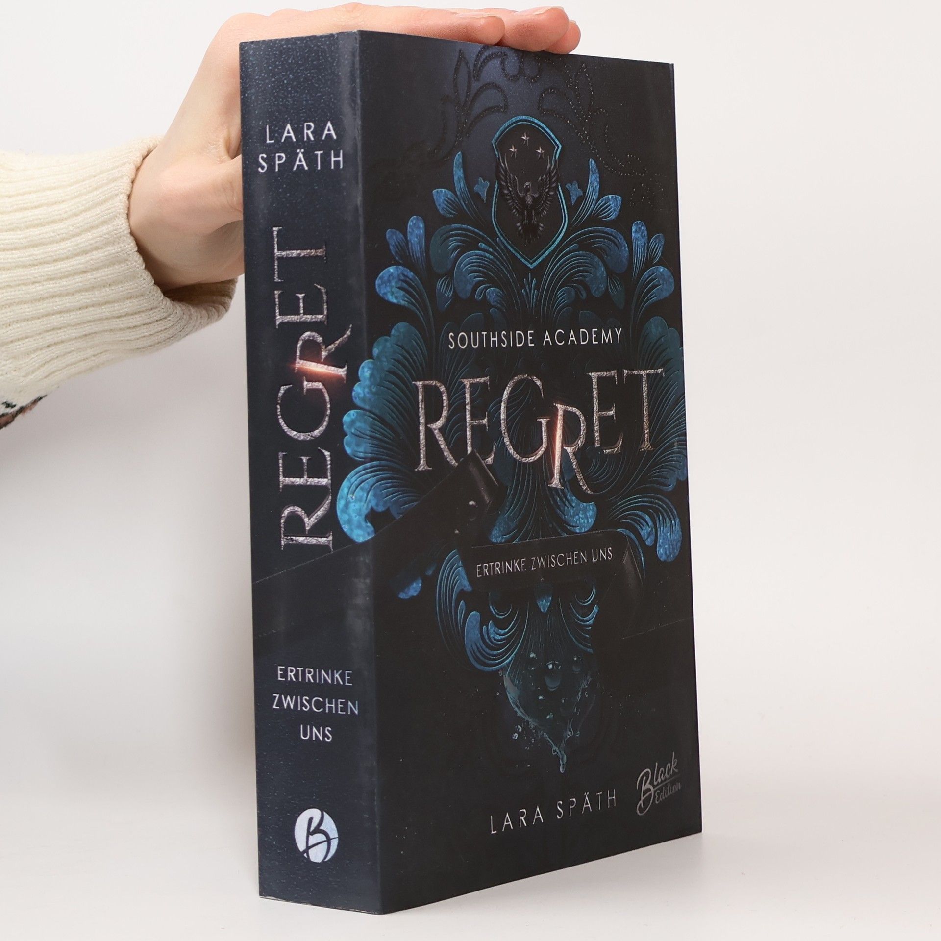 Lara Späth Regret