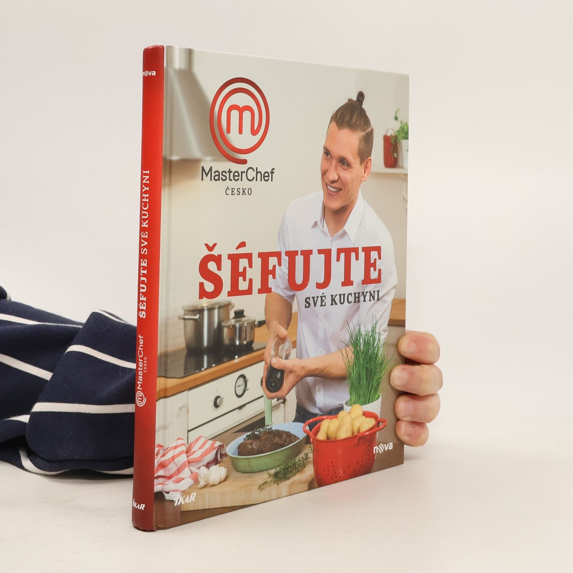 Kolektív autorov MasterChef Česko. Šéfujte své kuchyni