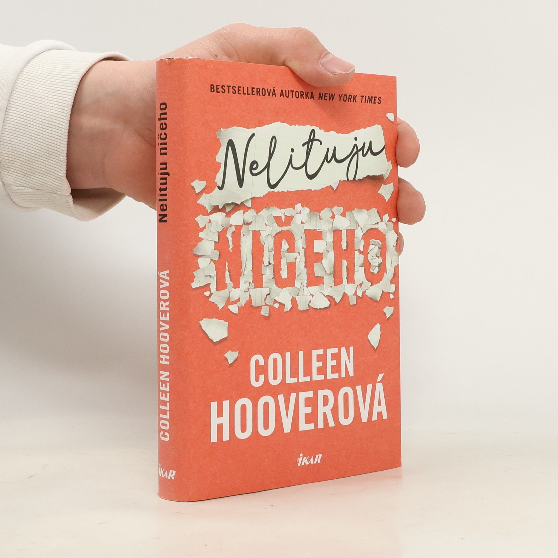 Colleen Hoover Nelituju ničeho