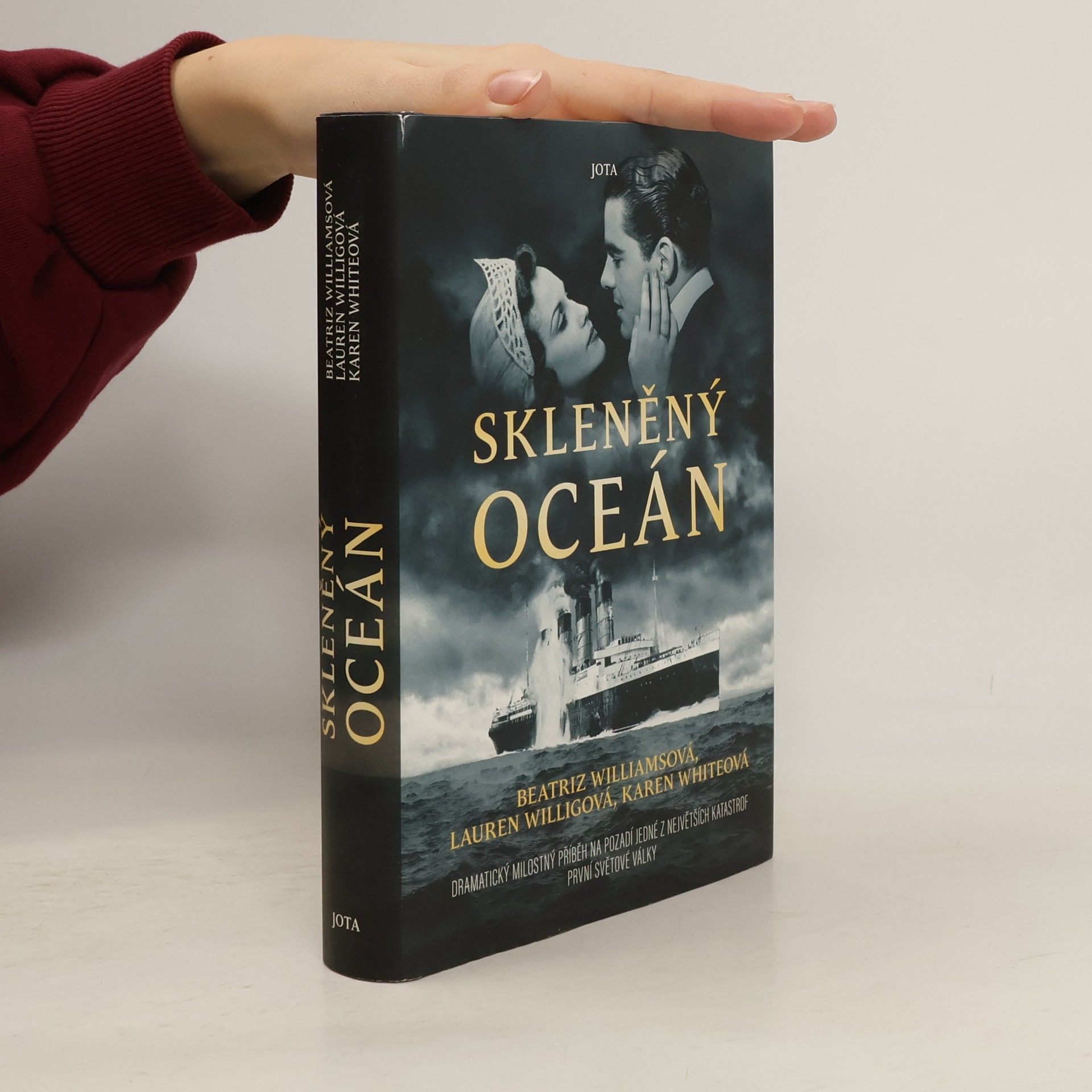 Beatriz Williams Skleněný oceán