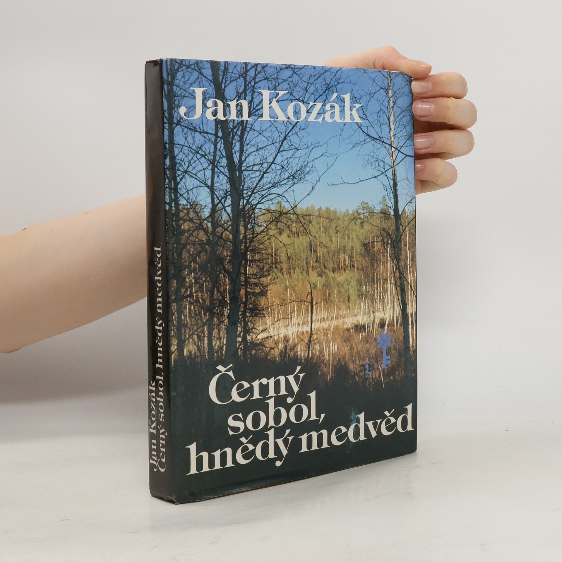 Jan Kozák Černý sobol, hnědý medvěd