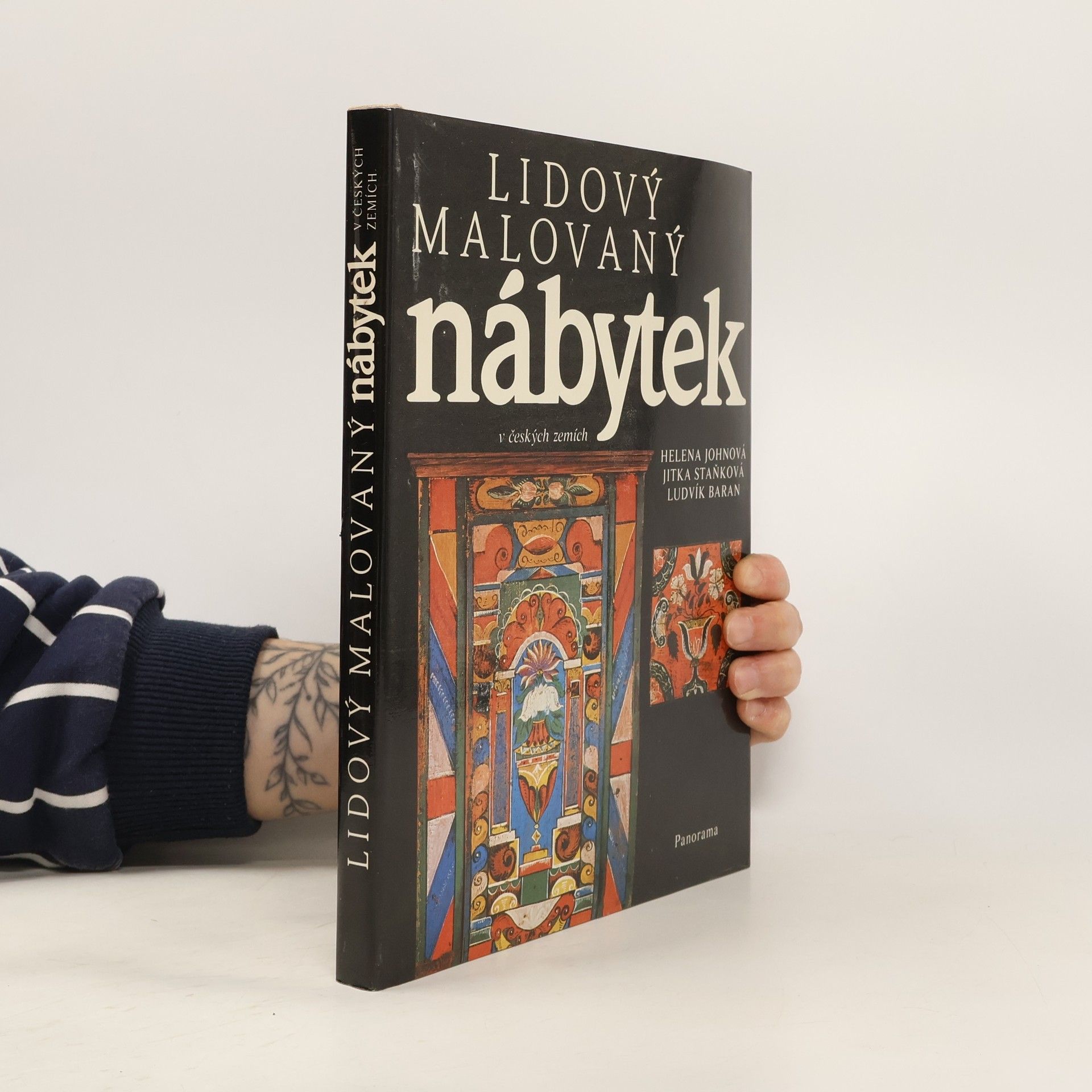 Helena Johnová Lidový malovaný nábytek v českých zemích