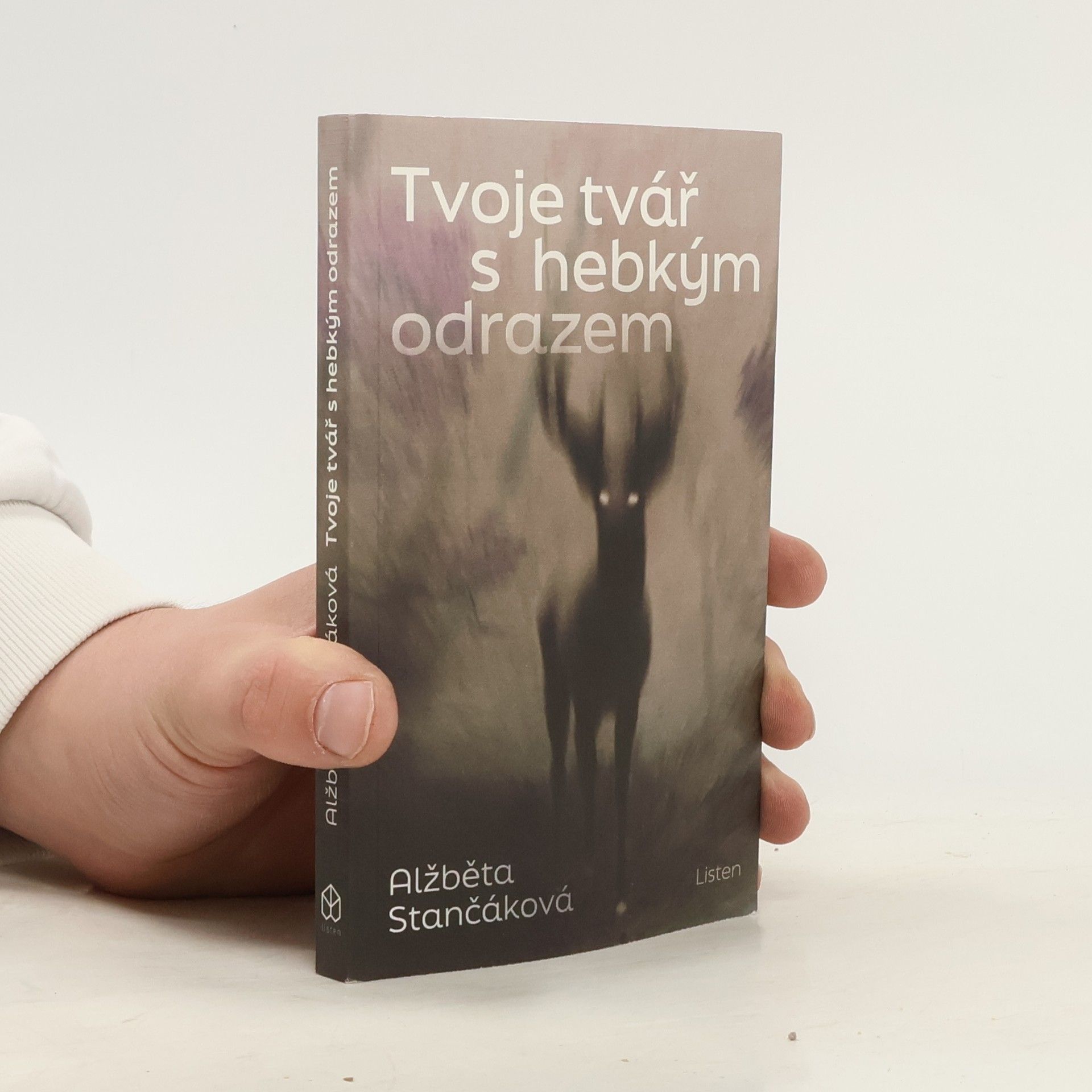 Alzbeta Stancakova Tvoje tvář s hebkým odrazem