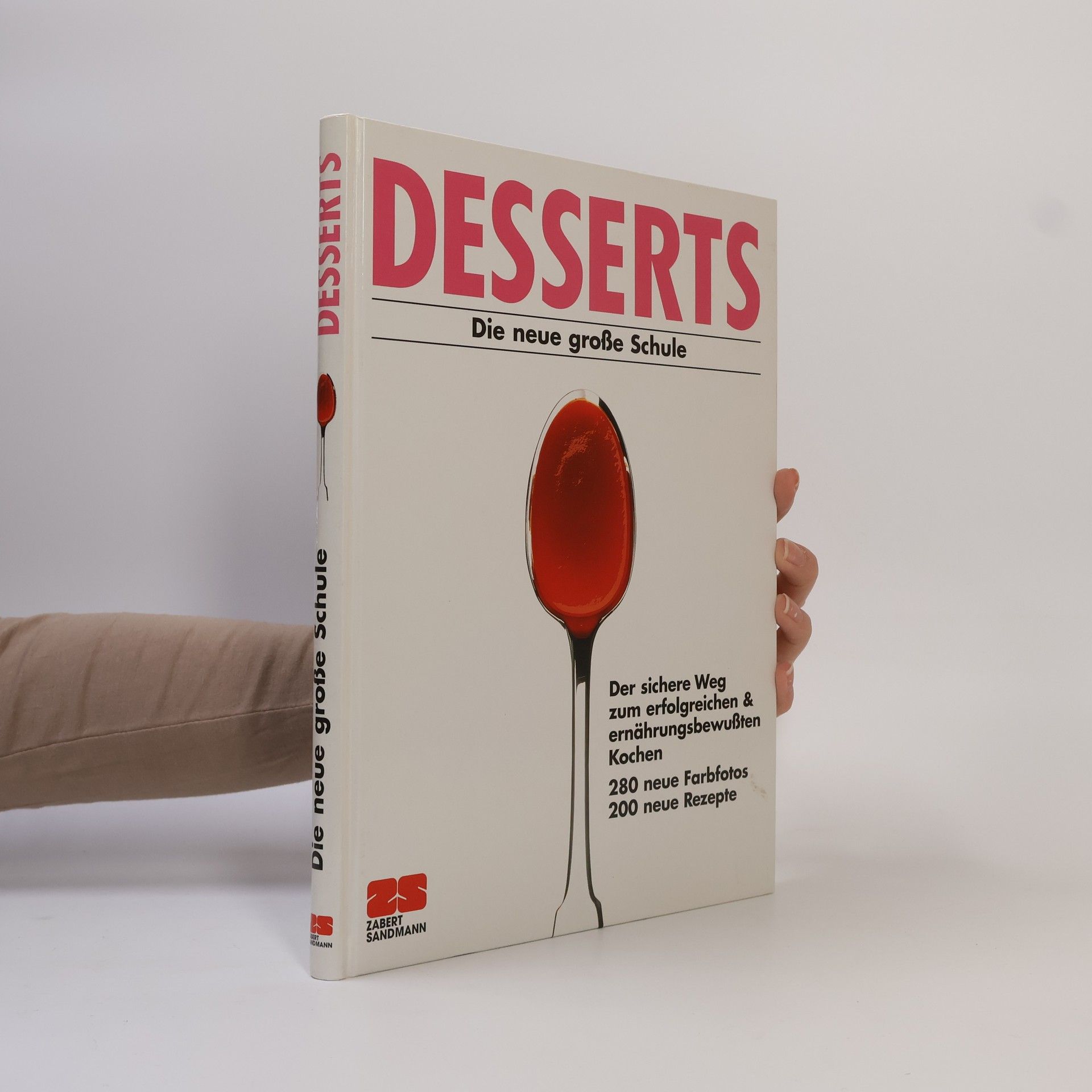 Monika Kellermann Desserts. Die neue große Schule.