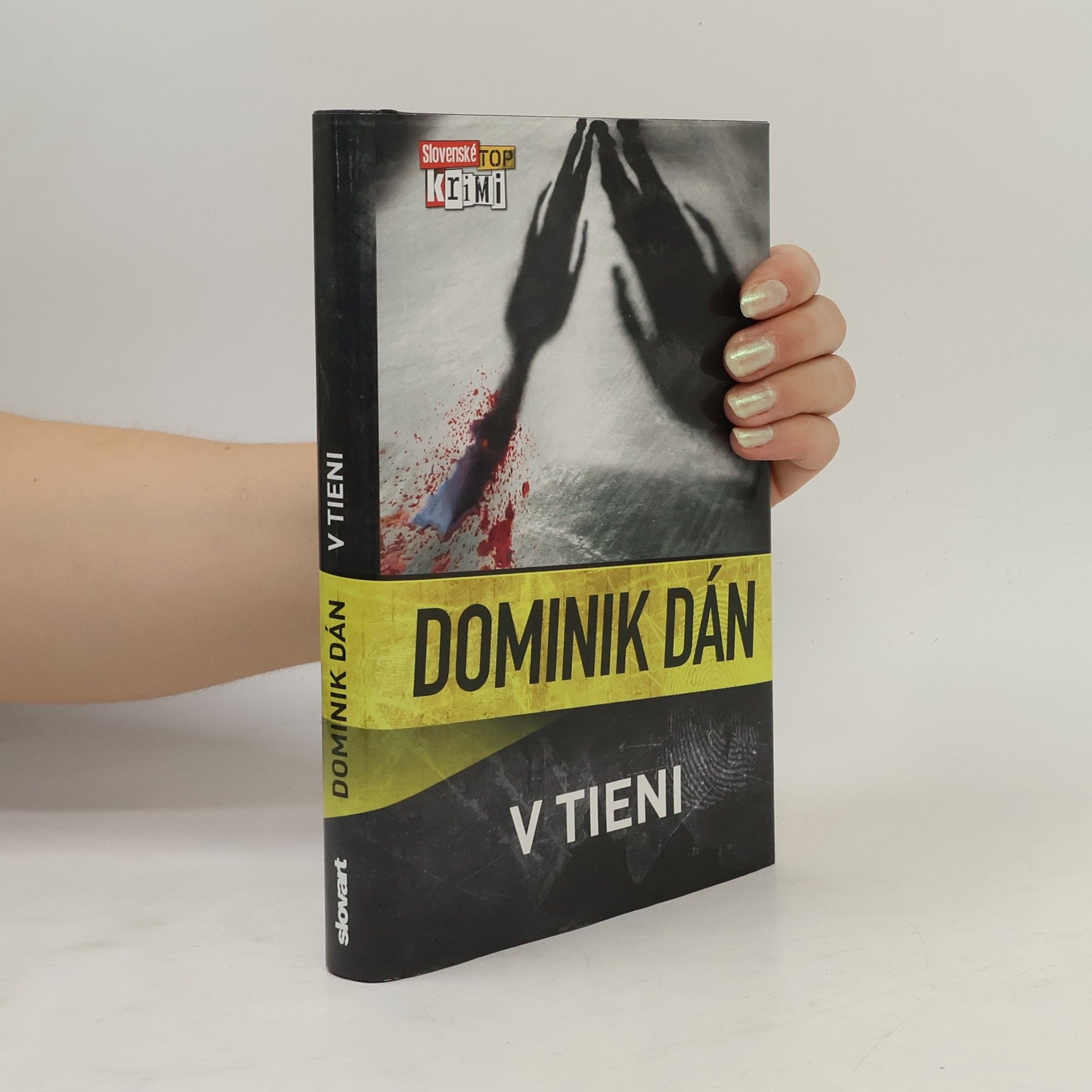 Dominik Dán V tieni