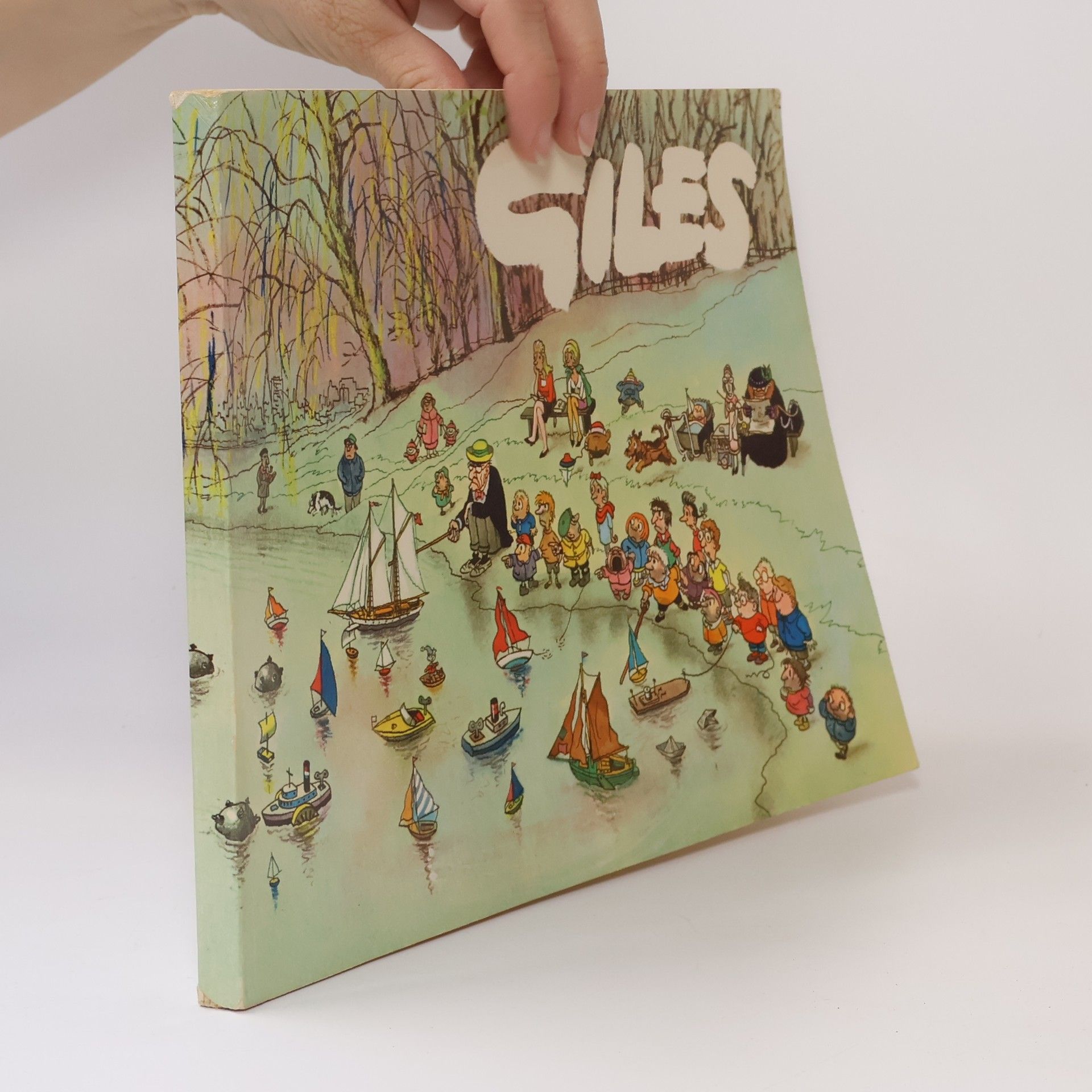 Kolektiv autorů Giles. Sunday Express & Daily Express Cartoons 19th Series