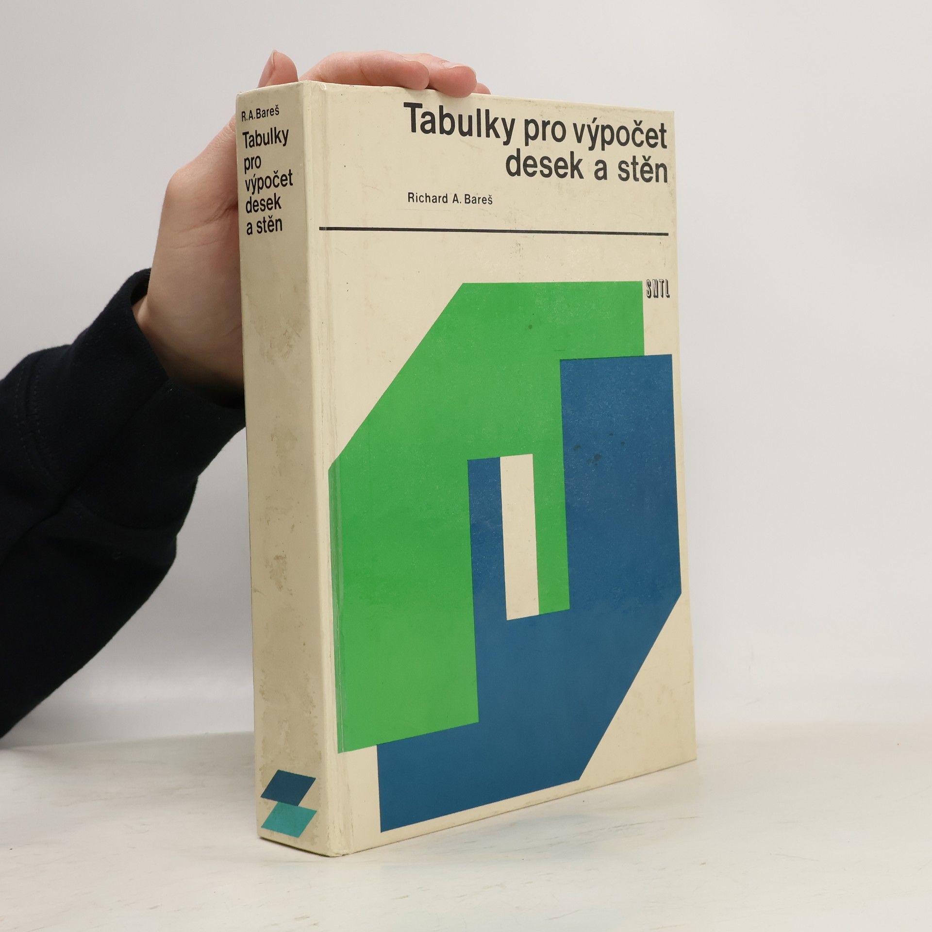 Richard Bareš Tabulky pro výpočet desek a stěn