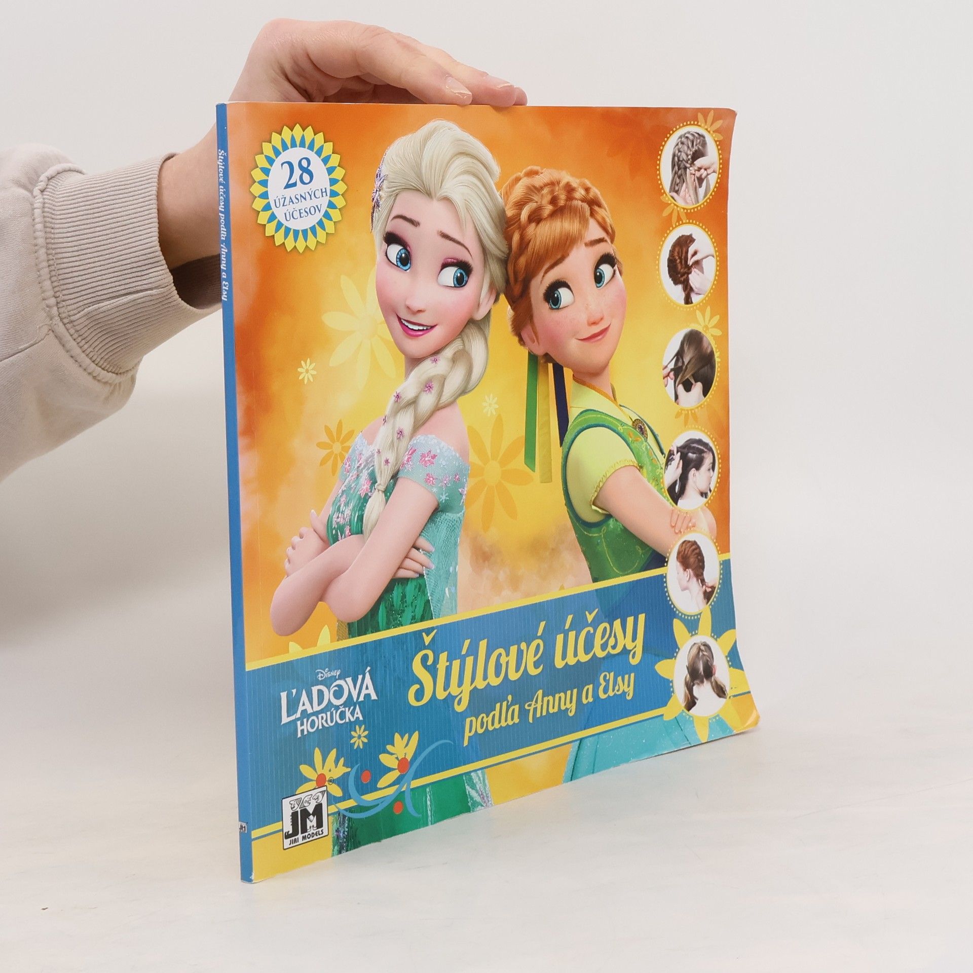 Theodora Mjoll Skuladottir Jack Štýlové účesy podĺa Anny a Elsy