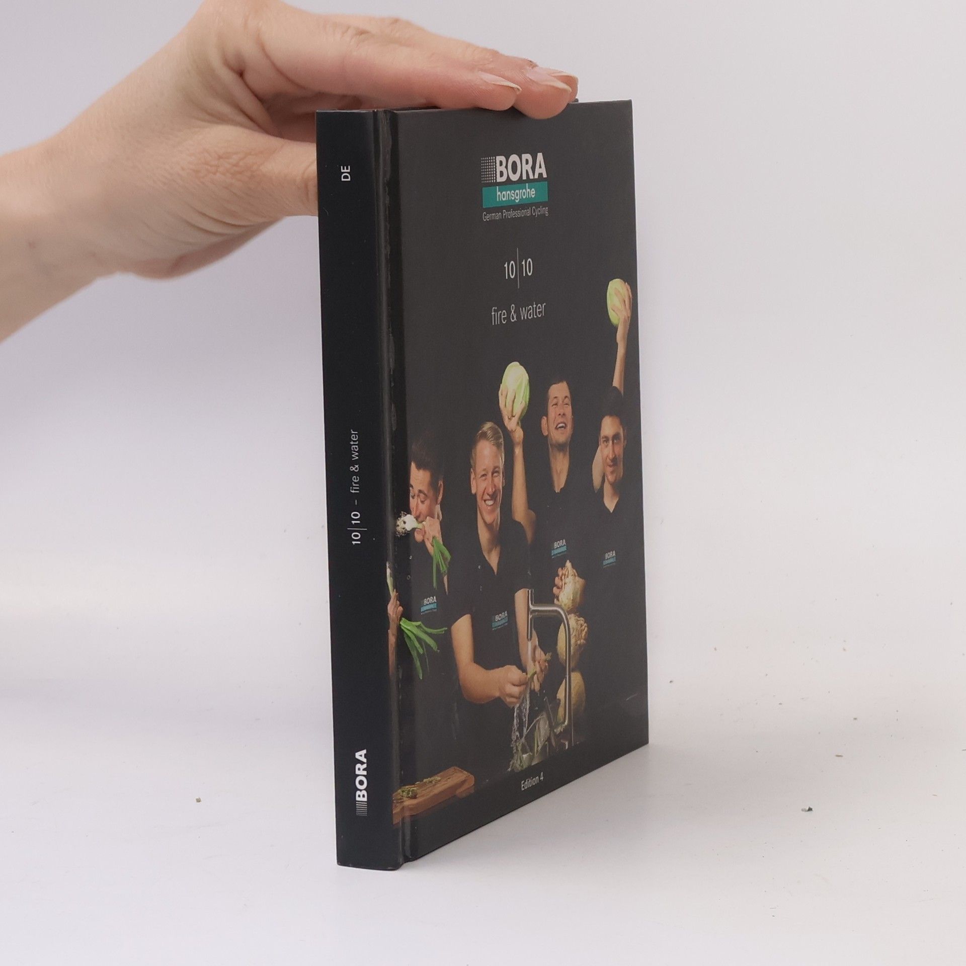 Kolektiv autorů 10 | 10 fire & water