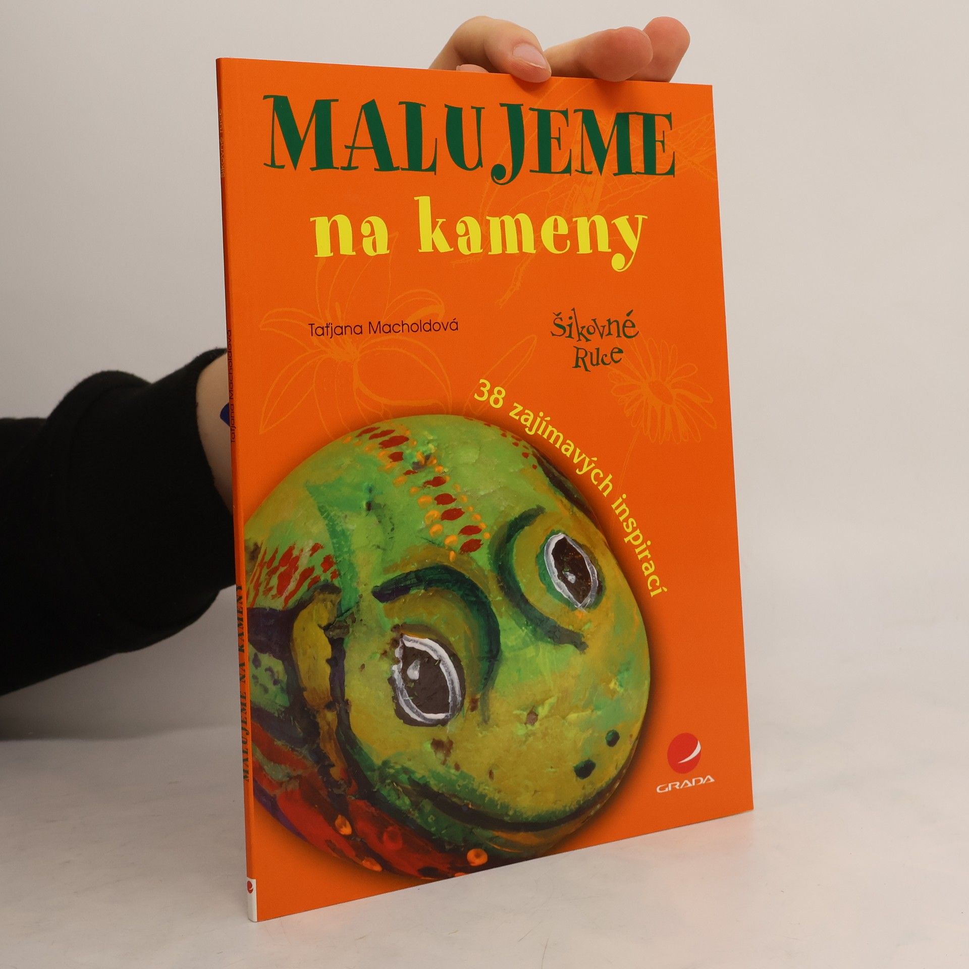 Taťjana Macholdová Malujeme na kameny