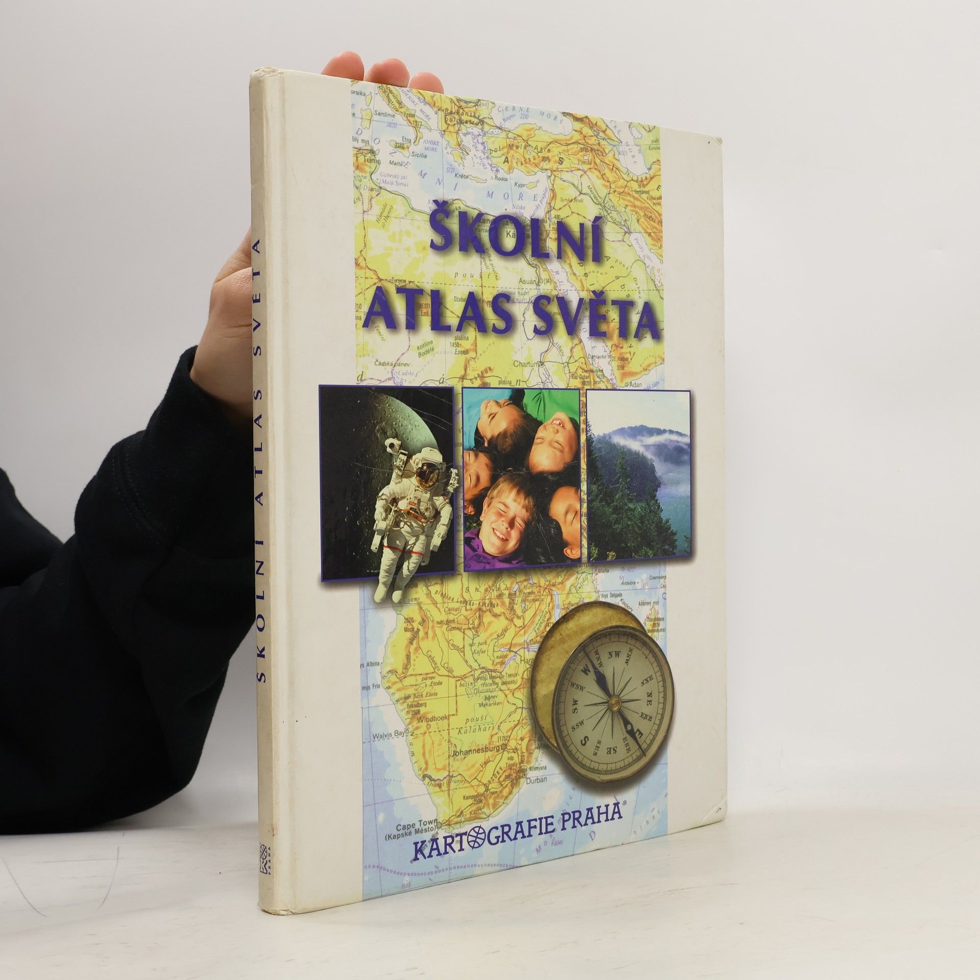 Věra Dobrovolná Školní atlas světa