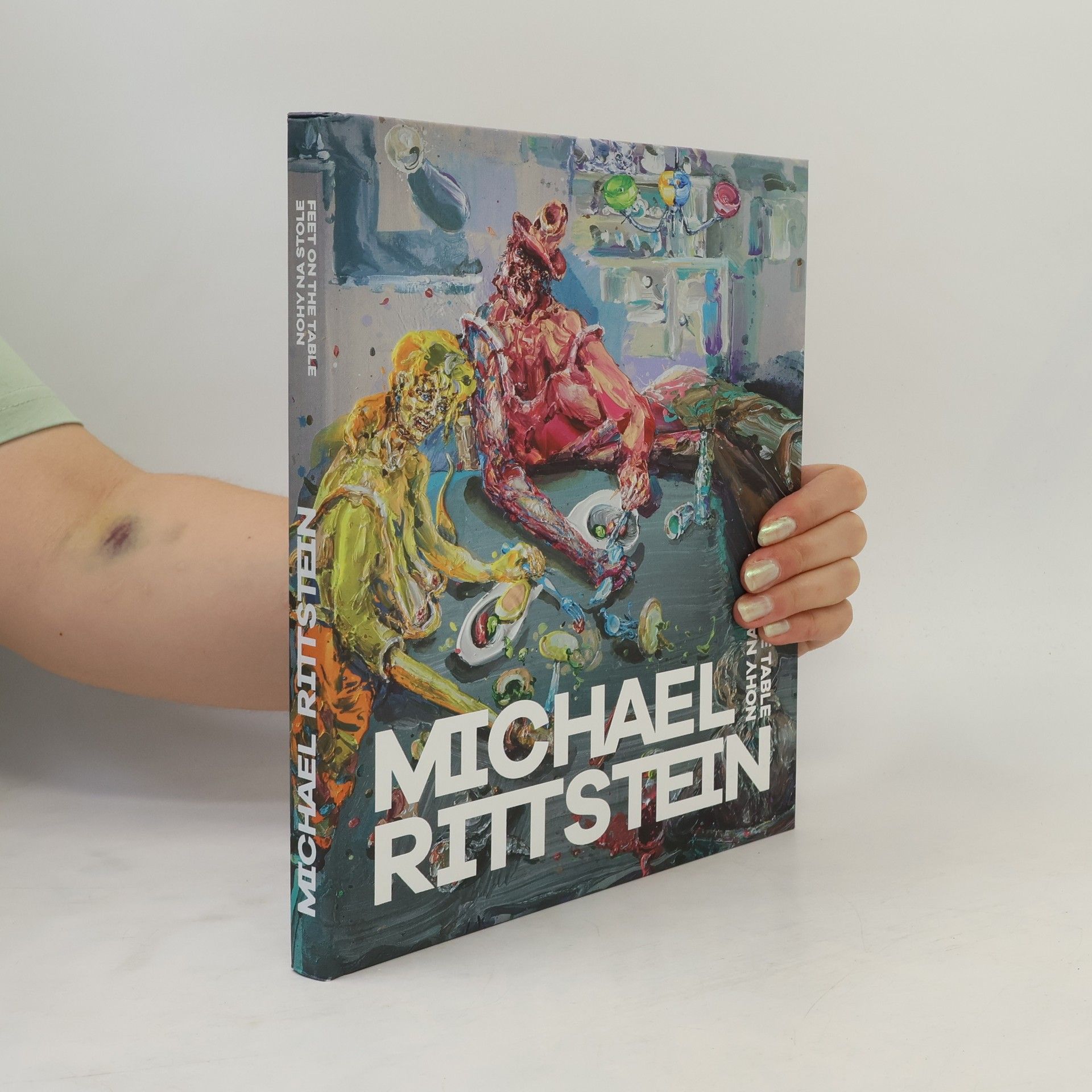 AA.VV. Nohy na stole. Feet on the Table