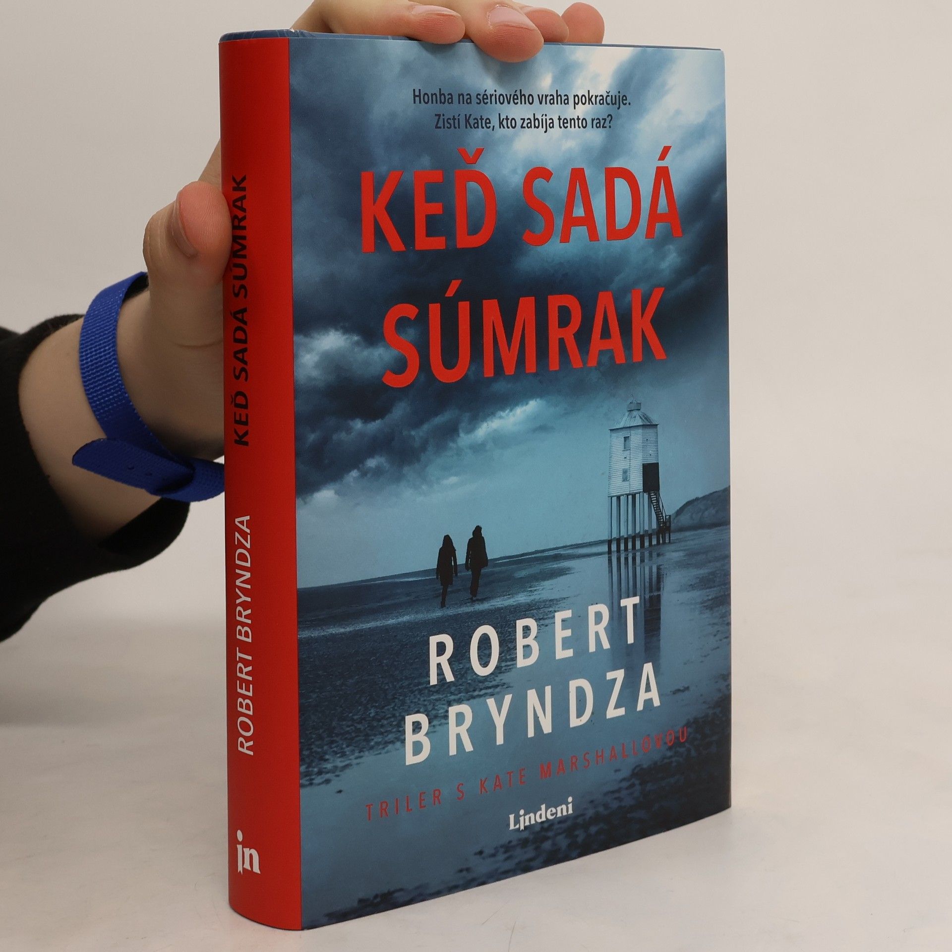 Robert Bryndza Keď sadá súmrak