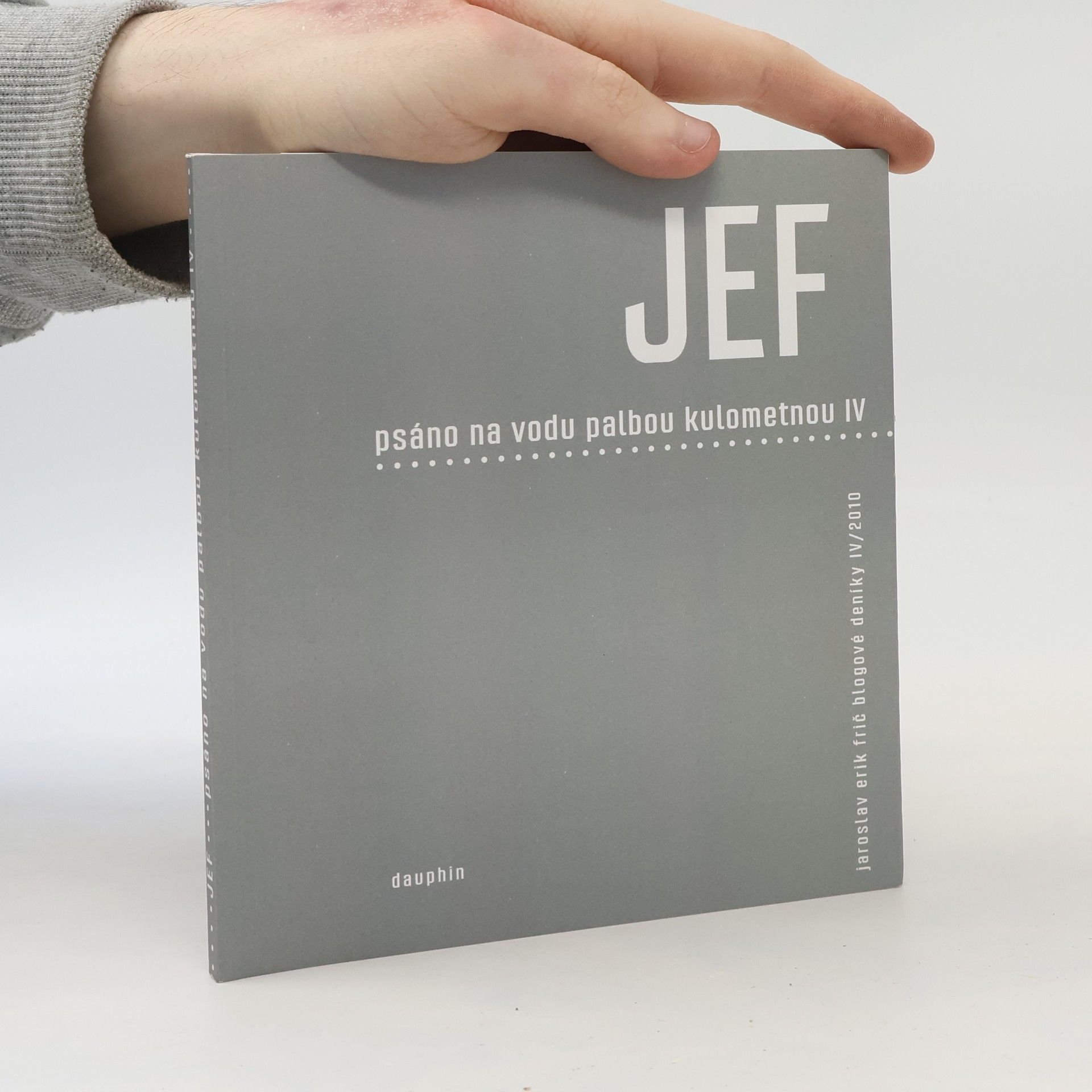 Psáno na vodu palbou kulometnou IV