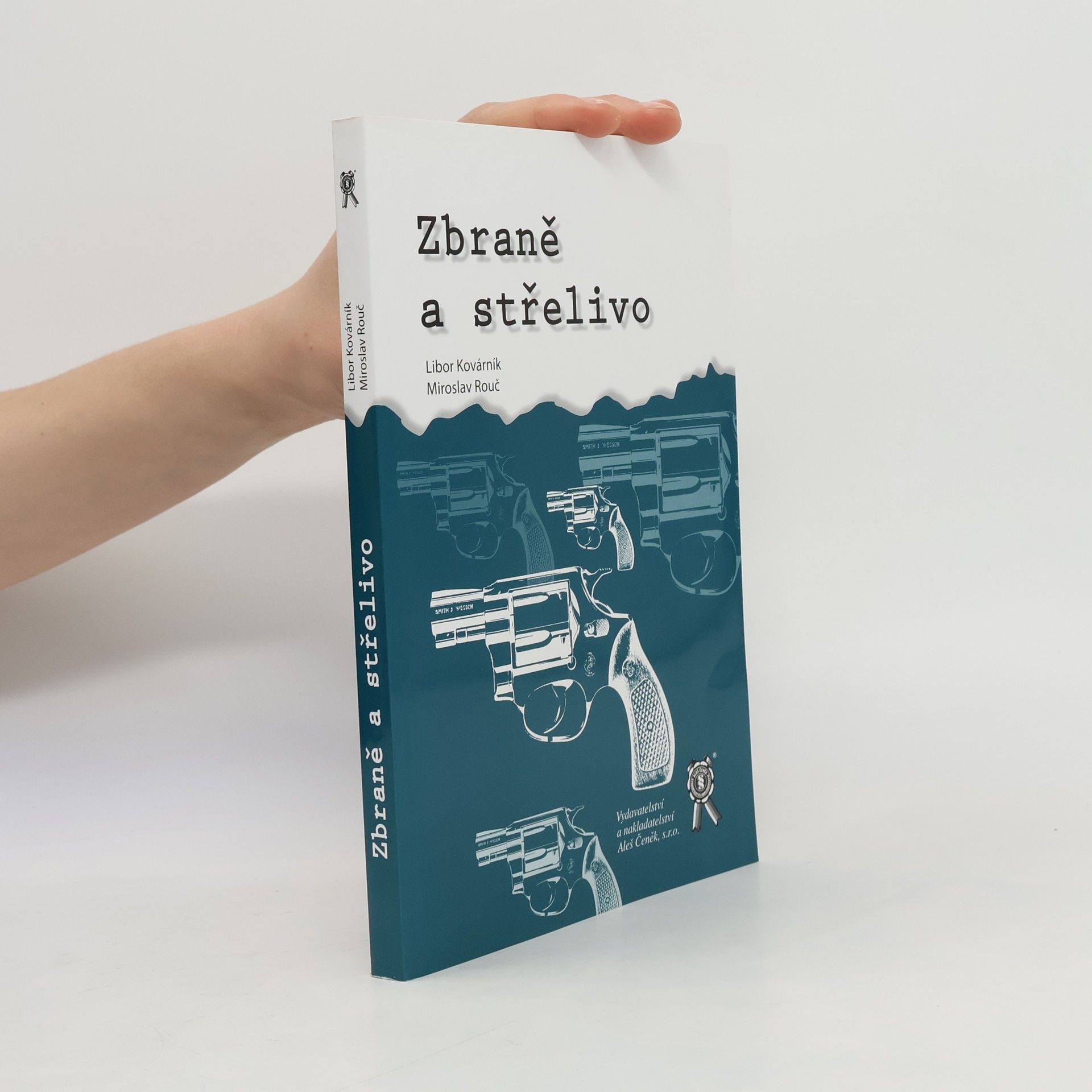 Zbraně a střelivo