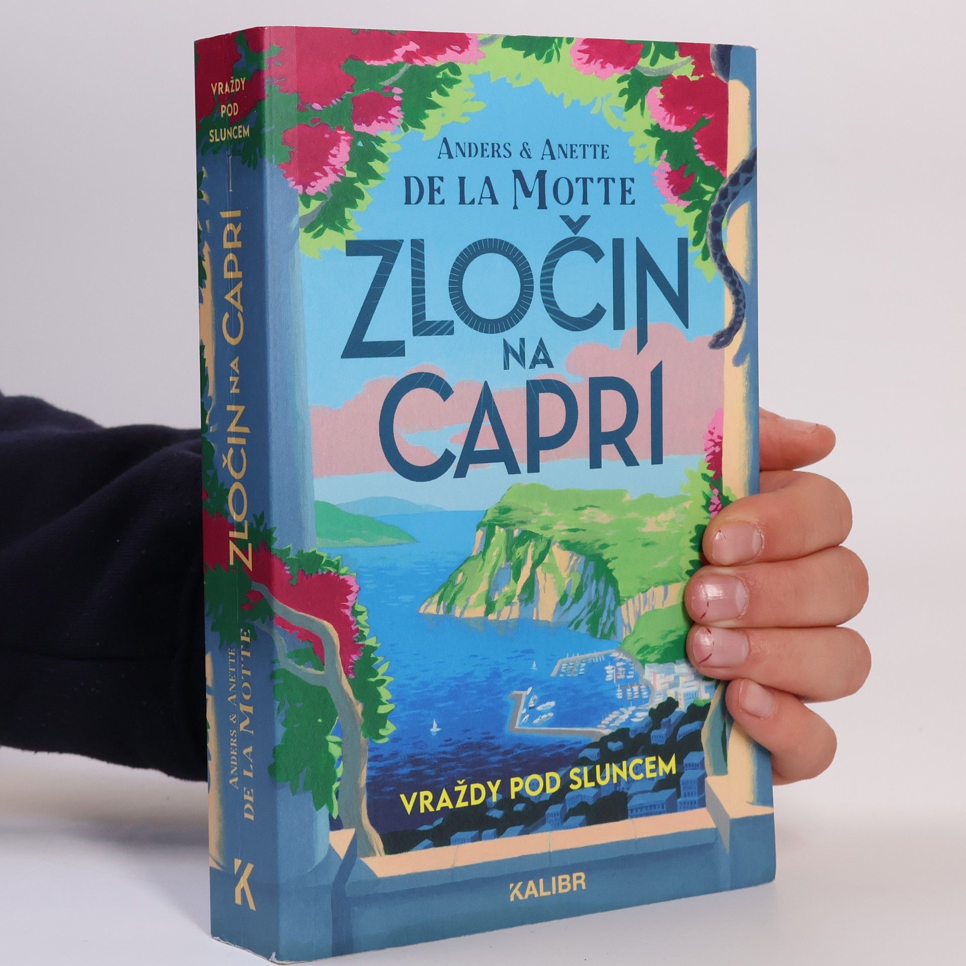 Anette De la Motte Vraždy pod sluncem 1: Zločin na Capri