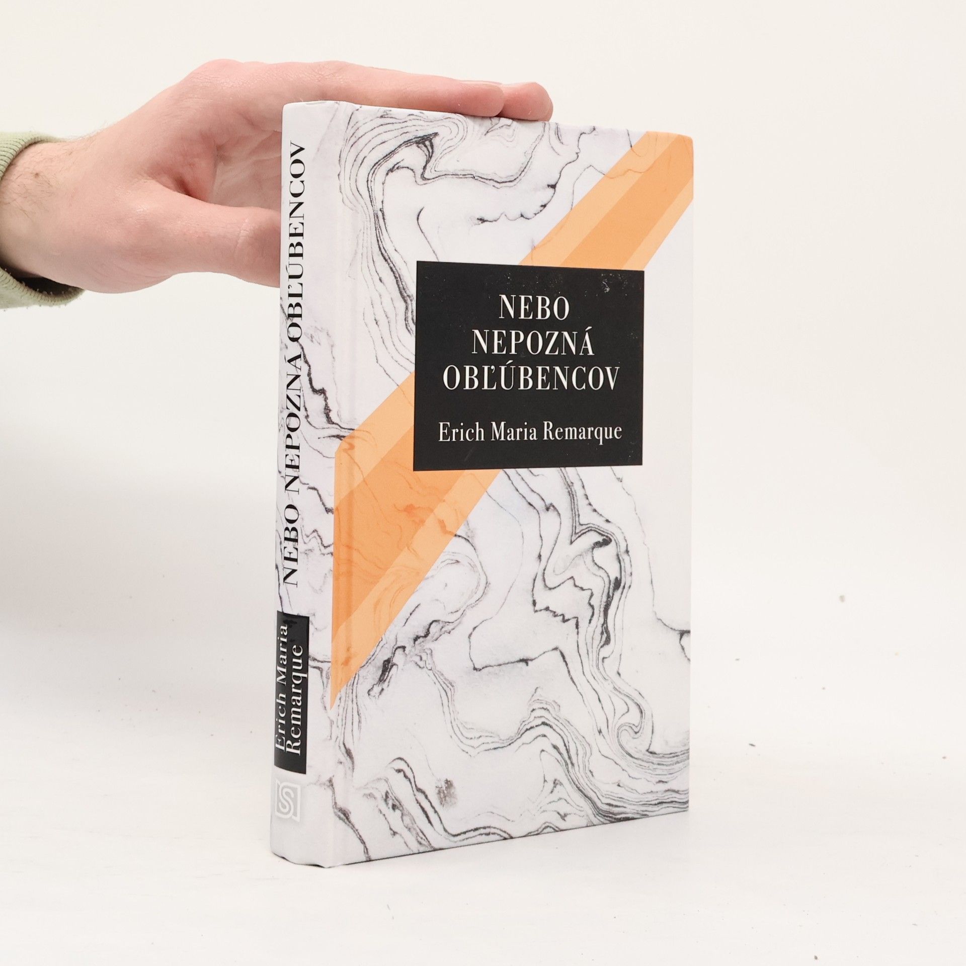 Erich Maria Remarque Nebo nepozná obľúbencov