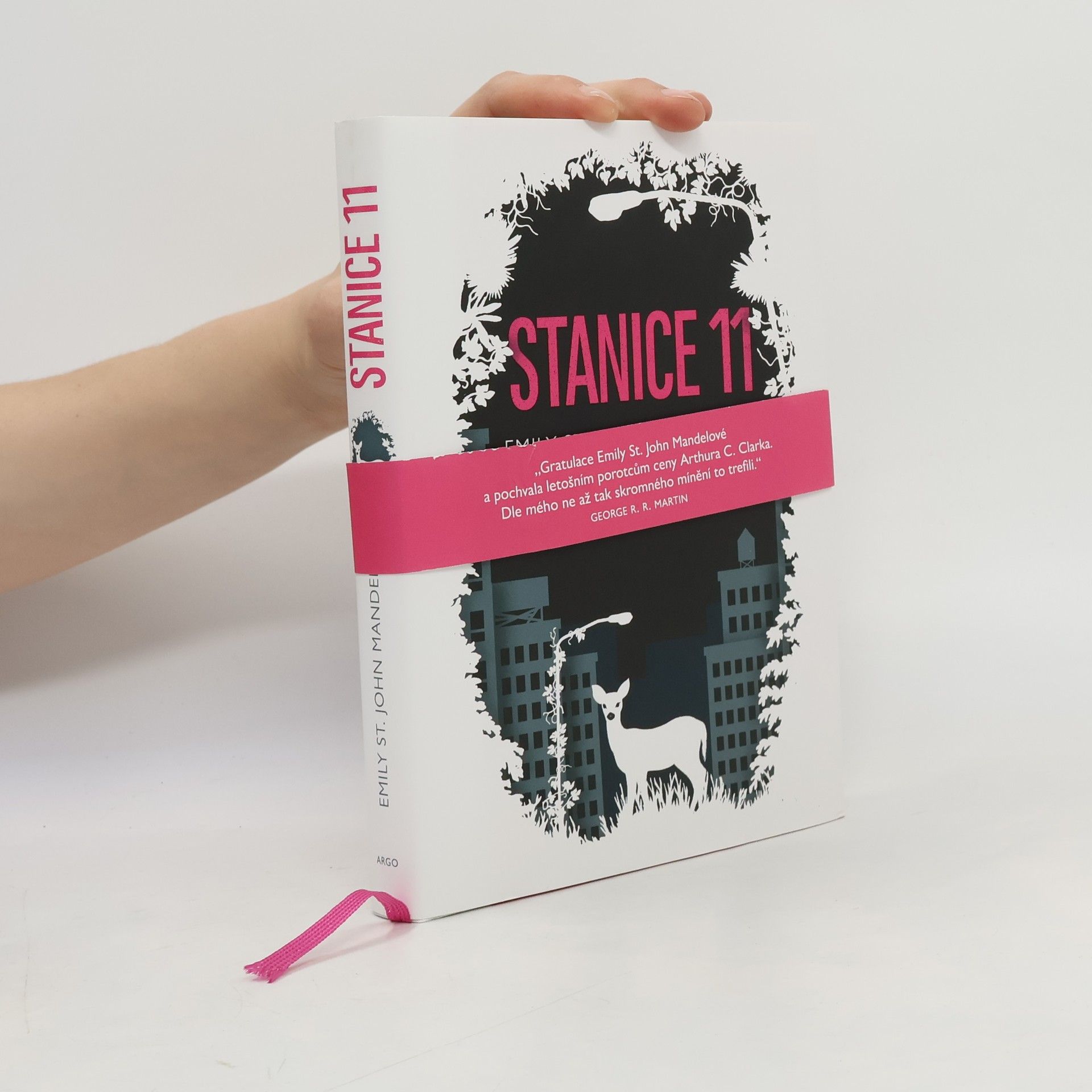 Emily St. John Mandel Stanice 11